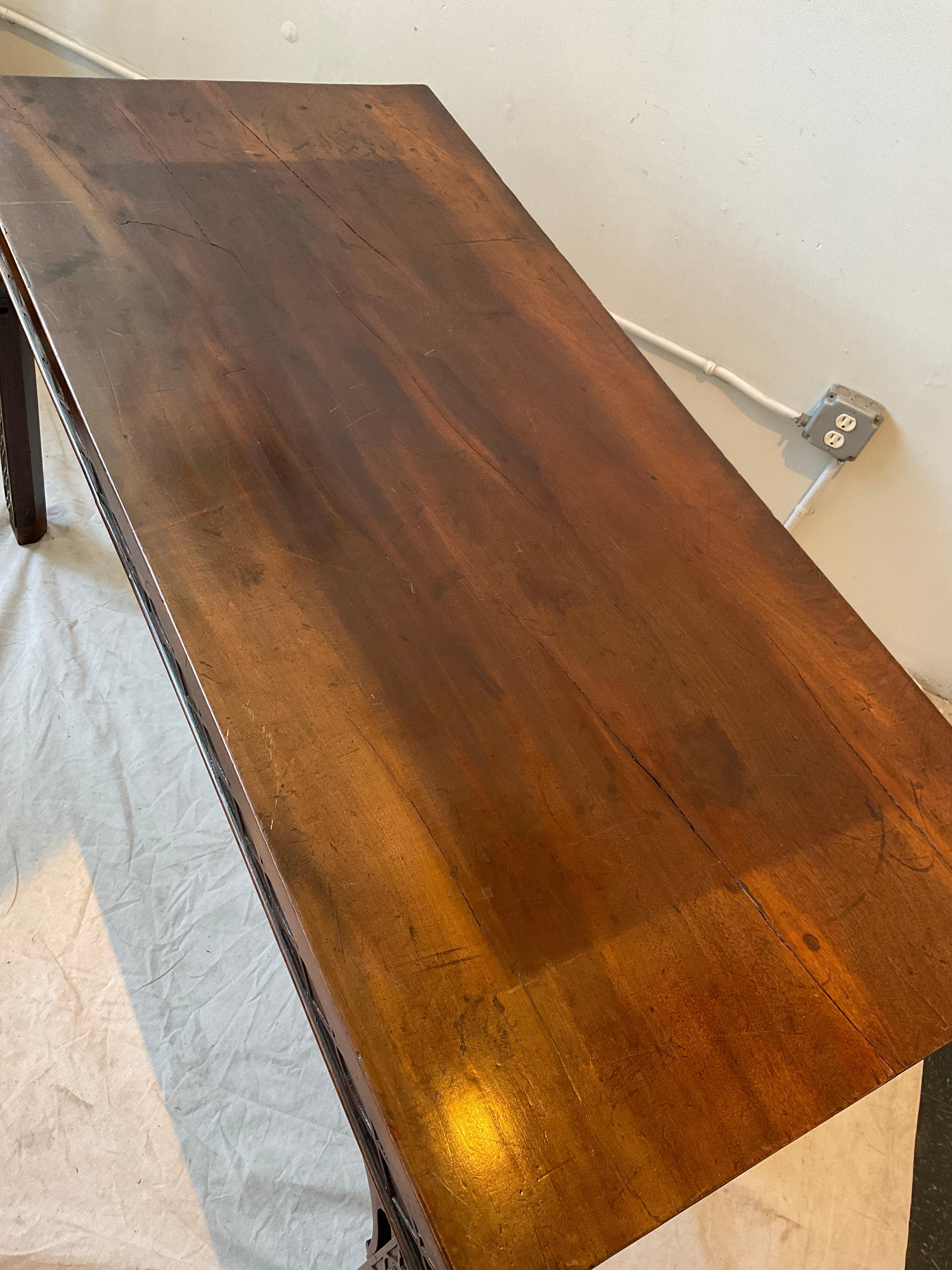 1880s Chinese Chippendale Console Table In Good Condition In Tarrytown, NY