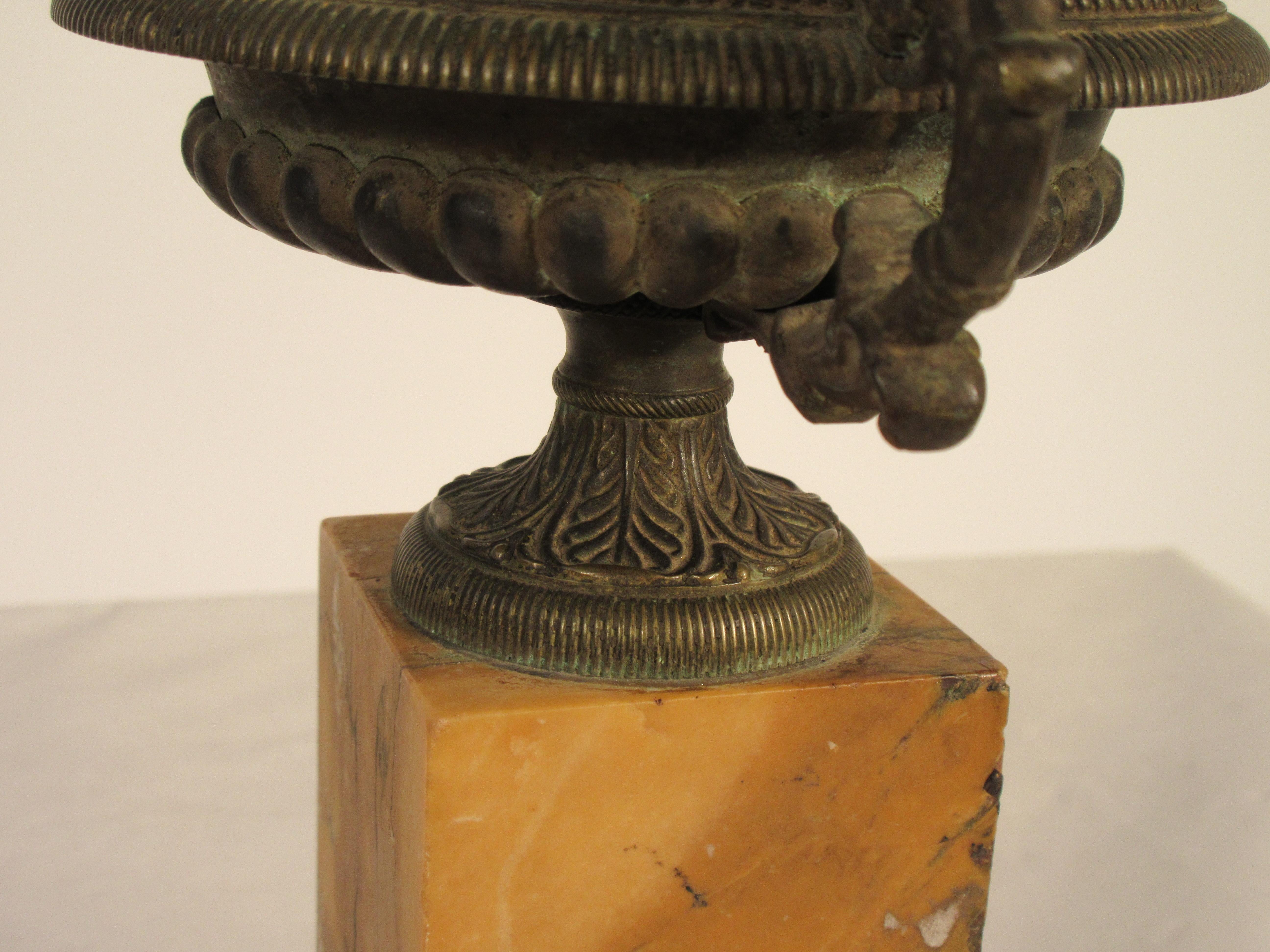 1880s Classical Bronze Urn on Sienna Marble Base For Sale 5