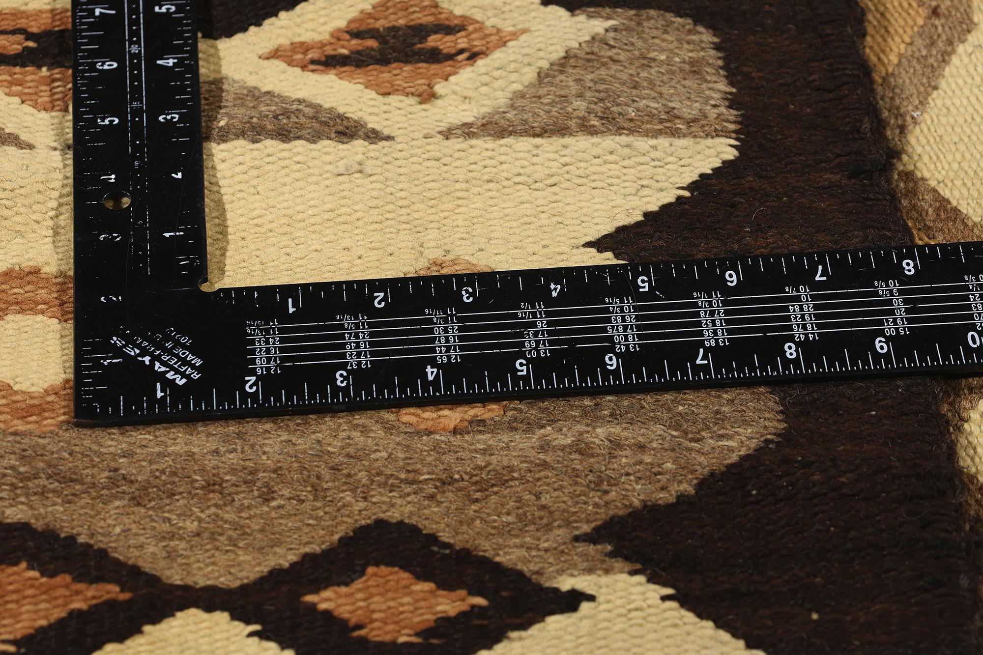 Tapis tissé à plat de style sud-ouest cristal des années 1880 avec style amérindien Abîmé - En vente à Dallas, TX