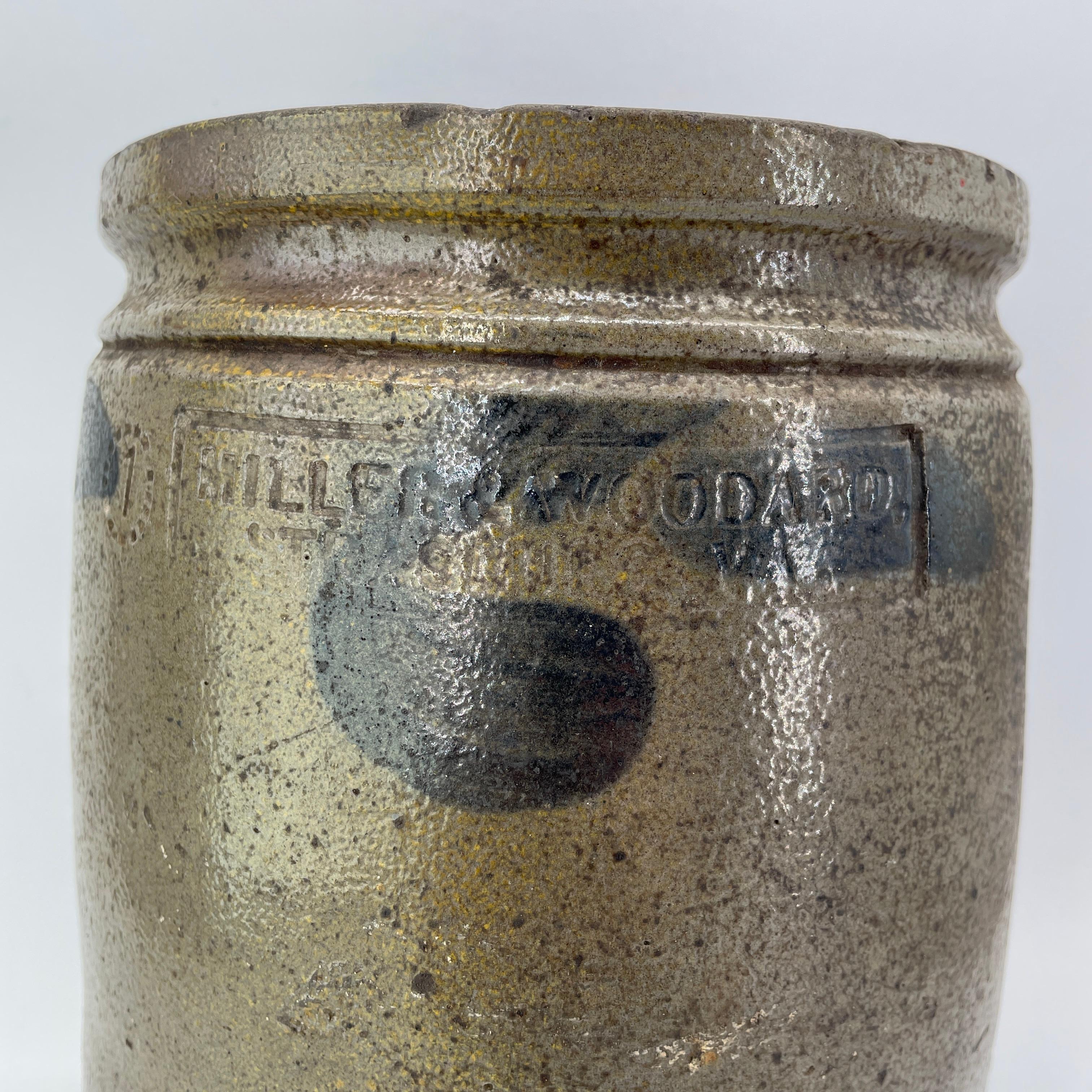 Fatto a mano Brocca in gres salato decorato del 1880 con timbro 1 MILLER & WOODARD STRASBURG VA in vendita