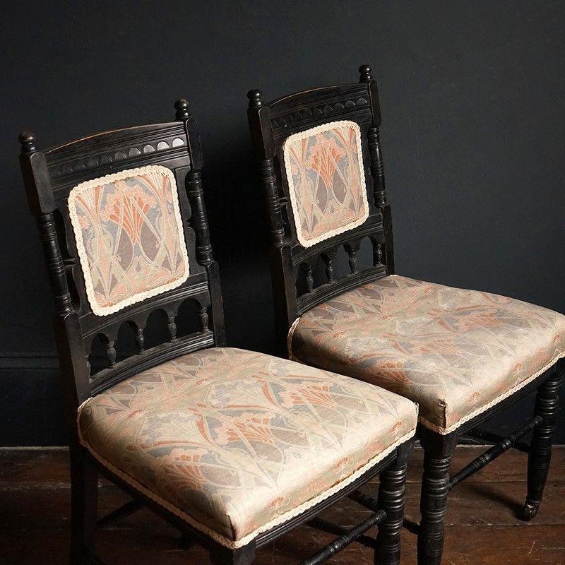Pair of Antique Ebonised Aesthetic Movement Side Chairs, 19th Century In Good Condition For Sale In Bristol, GB