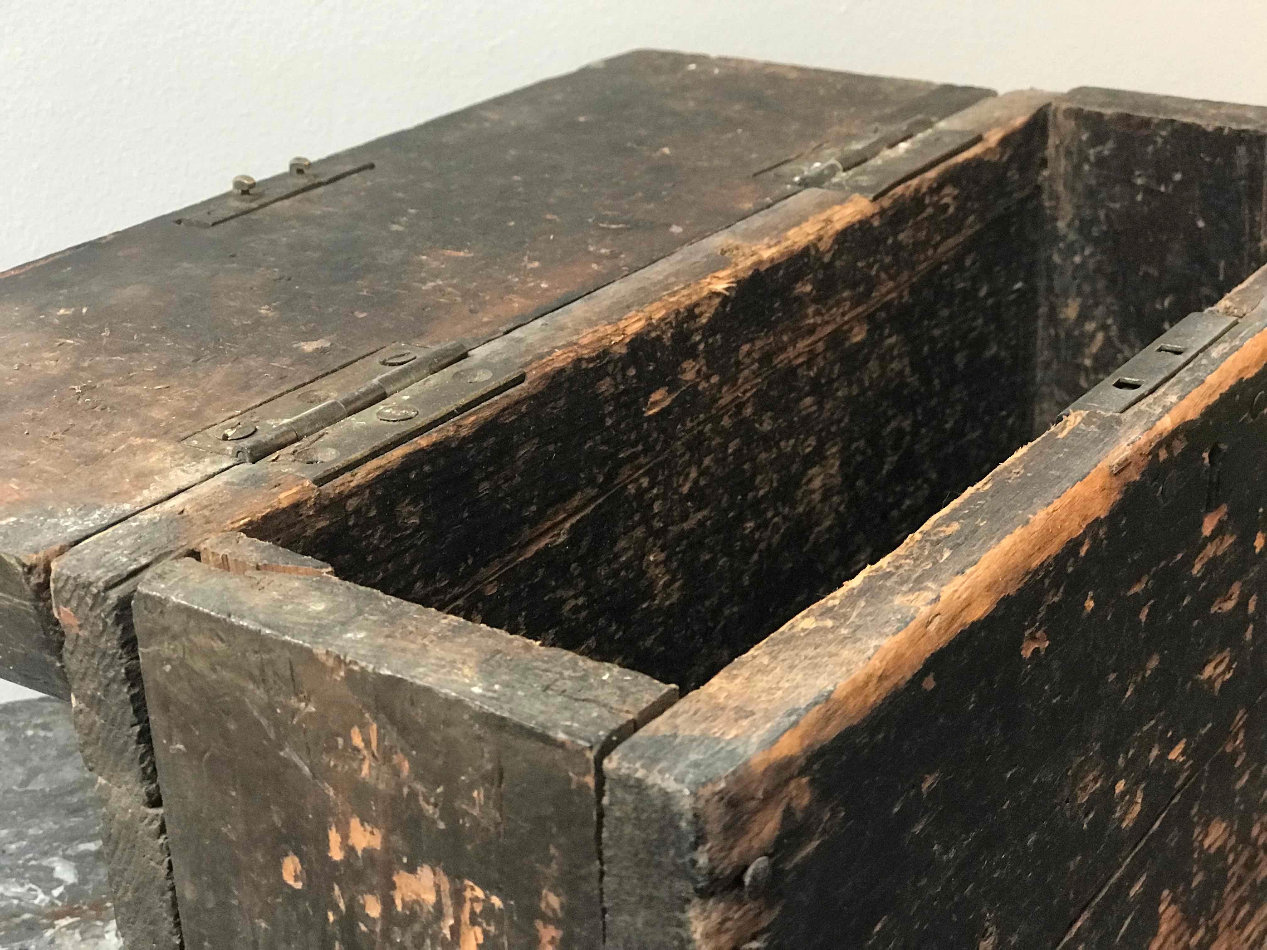 1880s English Black Painted Nautical Box Recovered from Ship In Good Condition In Los Angeles, CA