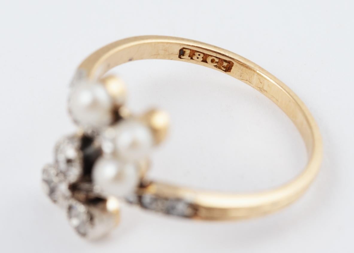 Antique Cushion Cut 1880s English Pearl Diamond 18k Gold Double Trefoil Ring