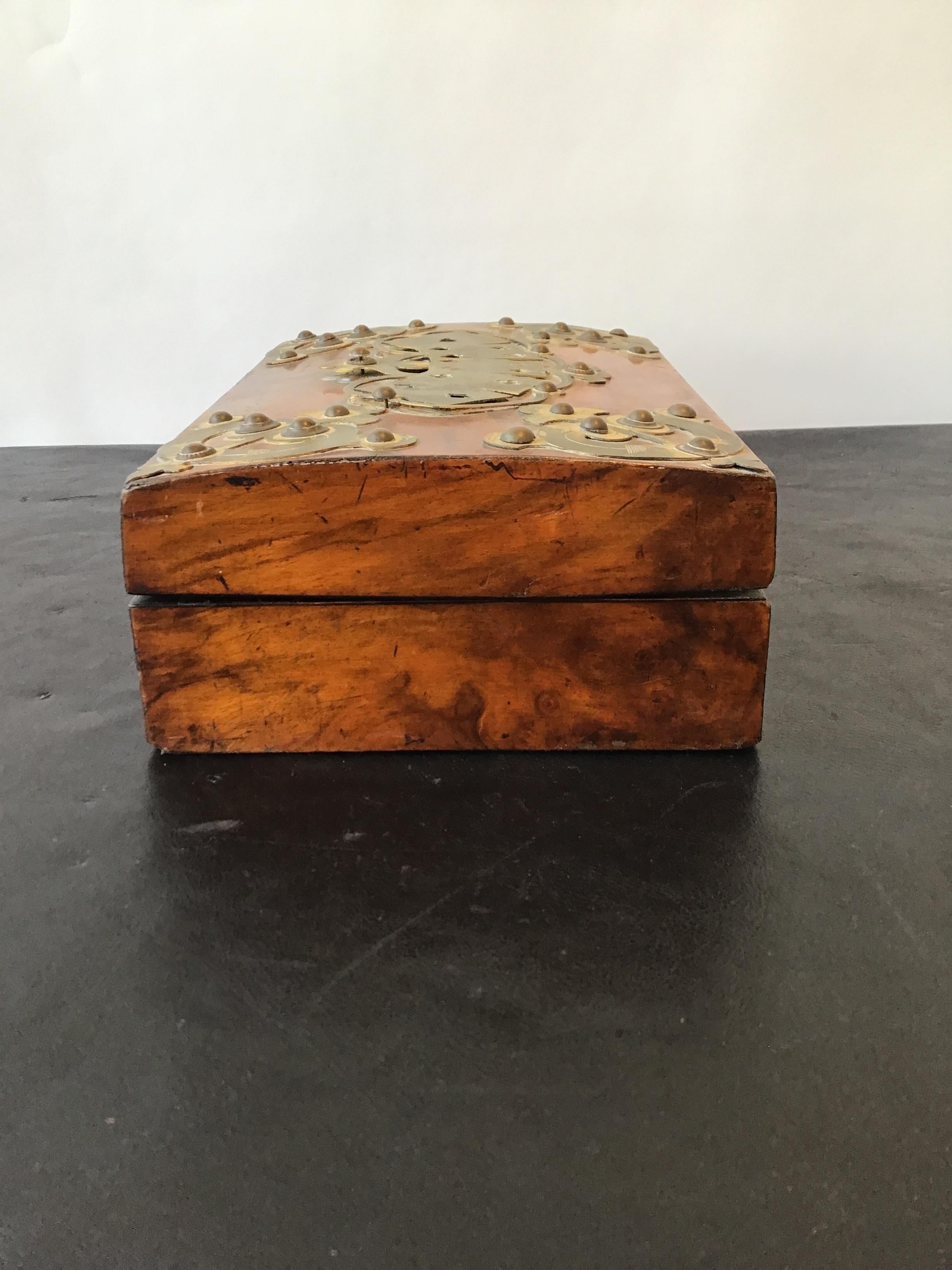Late 19th Century 1880s English Wood and Brass Overlay Card Box For Sale