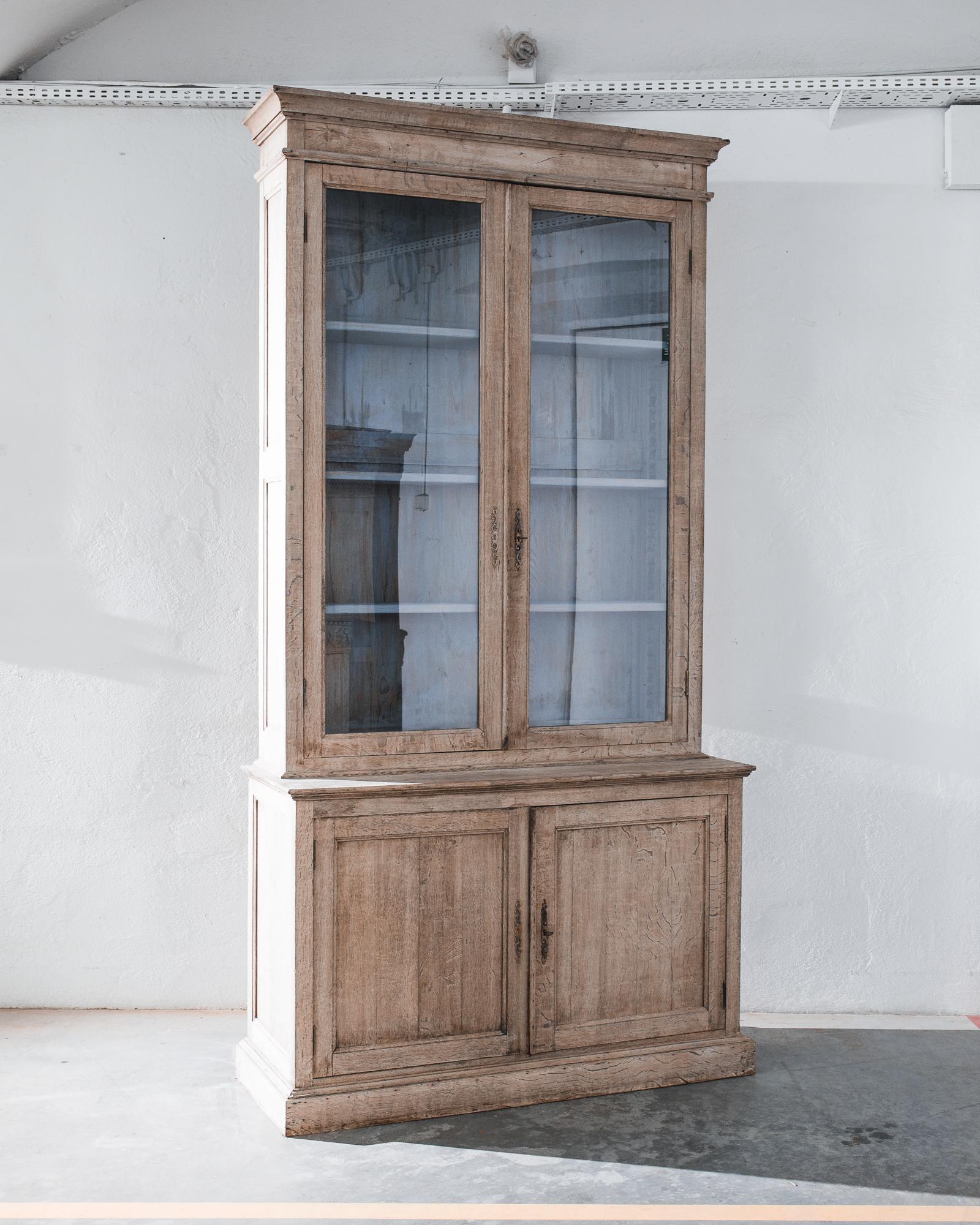 1880s French Bleached Oak Vitrine 4