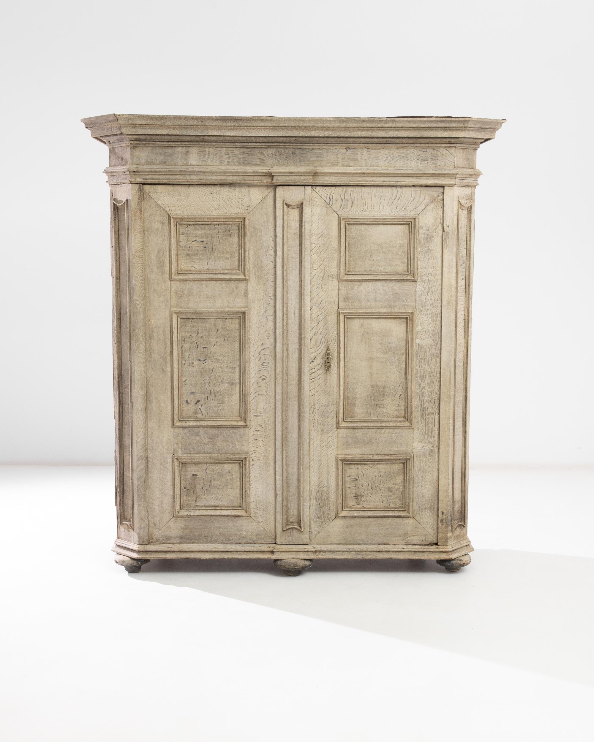 heroine How nice void 1880s, French Bleached Oak Wardrobe For Sale at 1stDibs