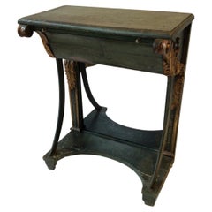 Console classica francese del 1880 con schienale a specchio dipinta in verde e dorata