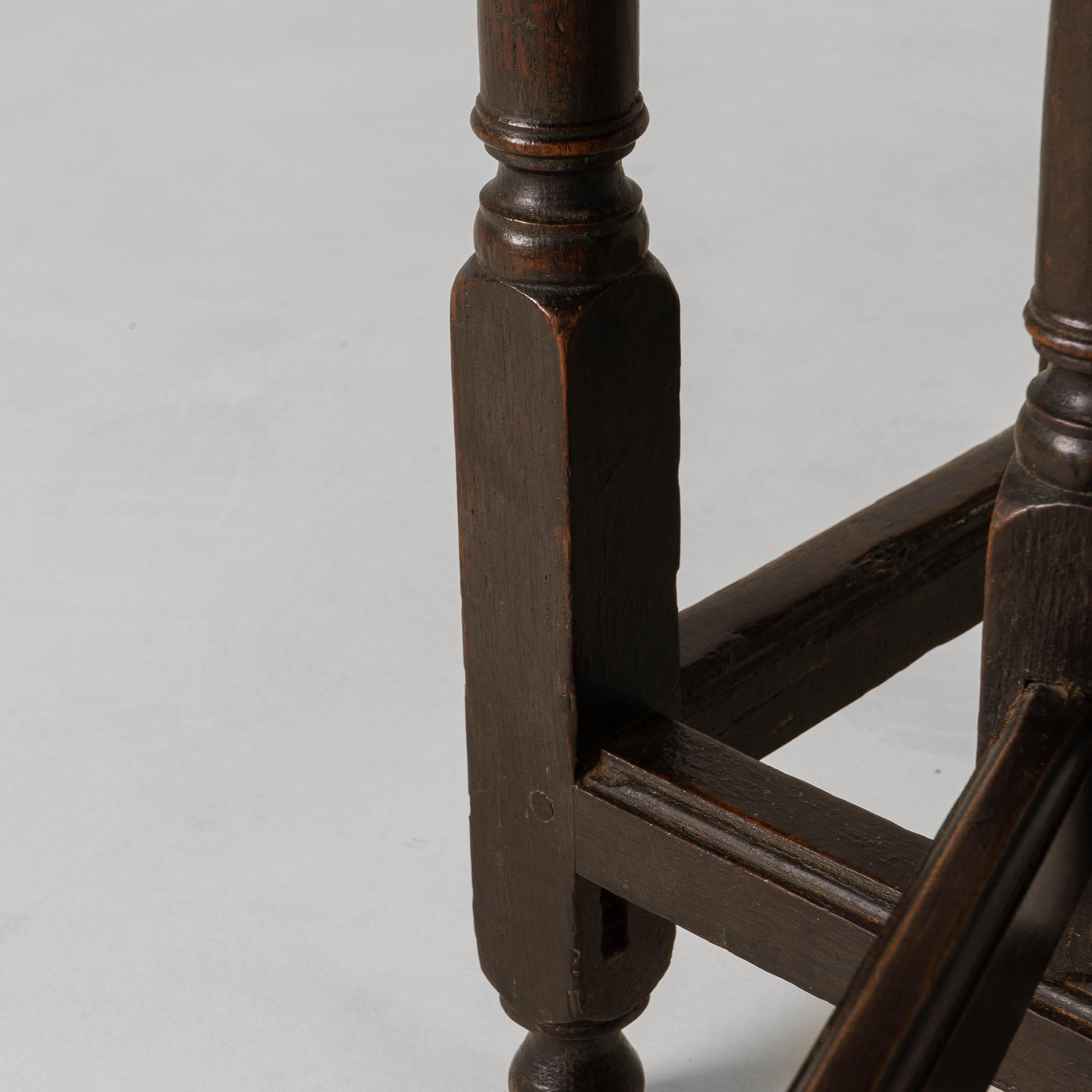 1880s French Ellipse Wooden Gateleg Table In Original Patina For Sale 10