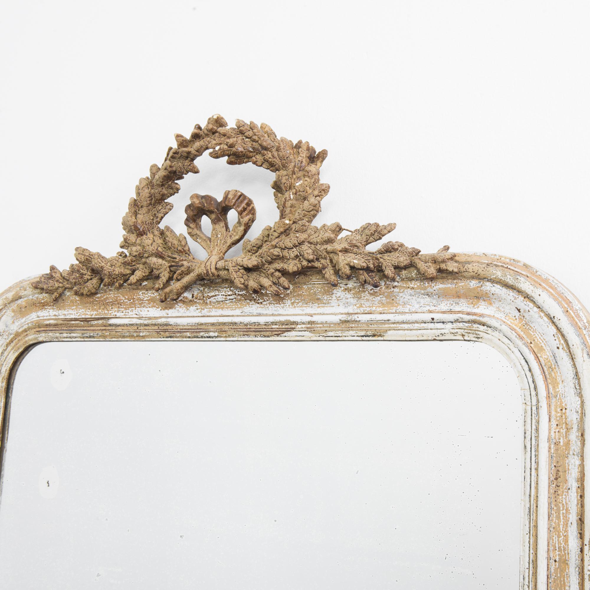 1880s French Gilded Mirror with Laurel Wreath In Good Condition In High Point, NC