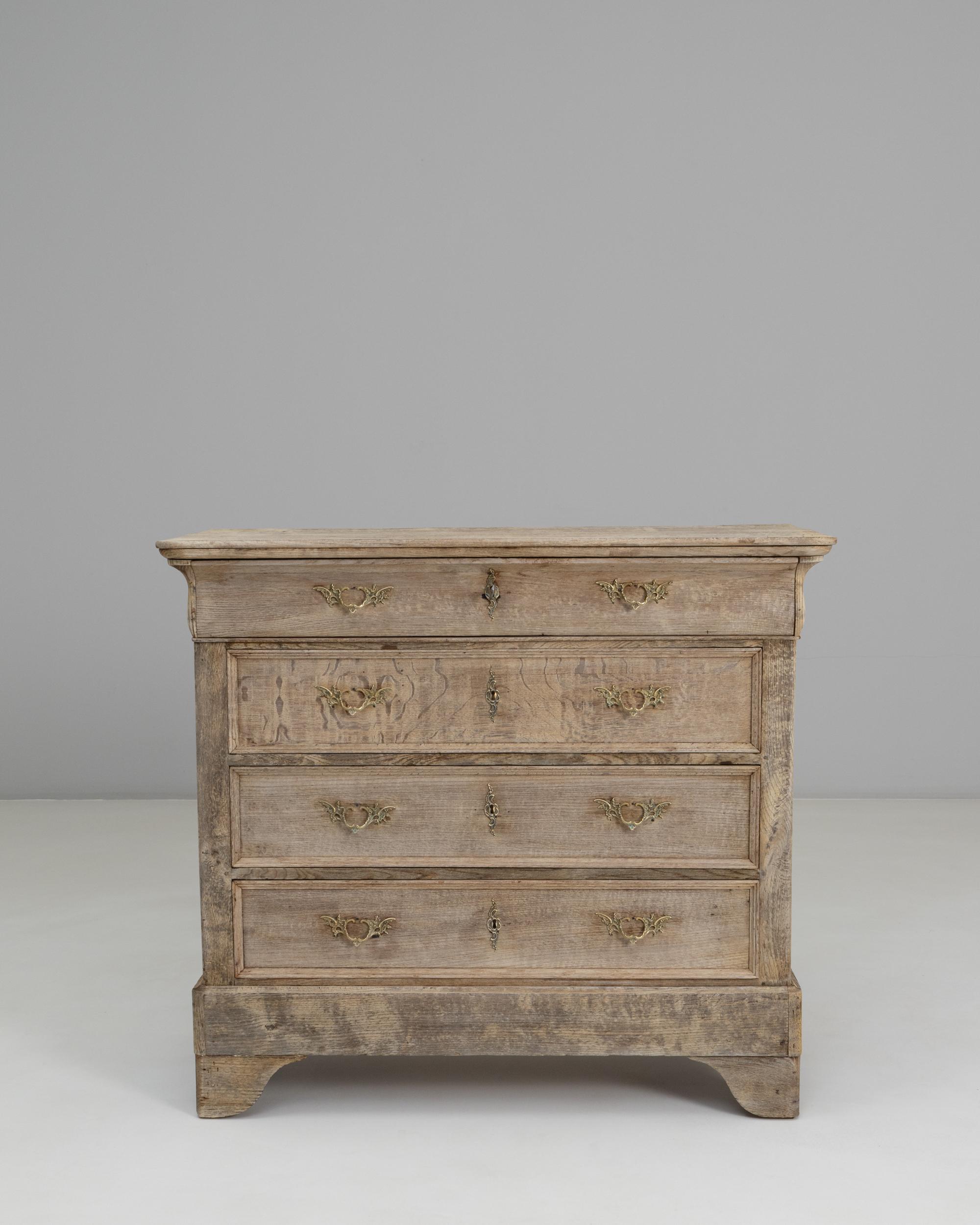 1880s French Gustavian Chest of Drawers In condizioni buone in vendita a High Point, NC