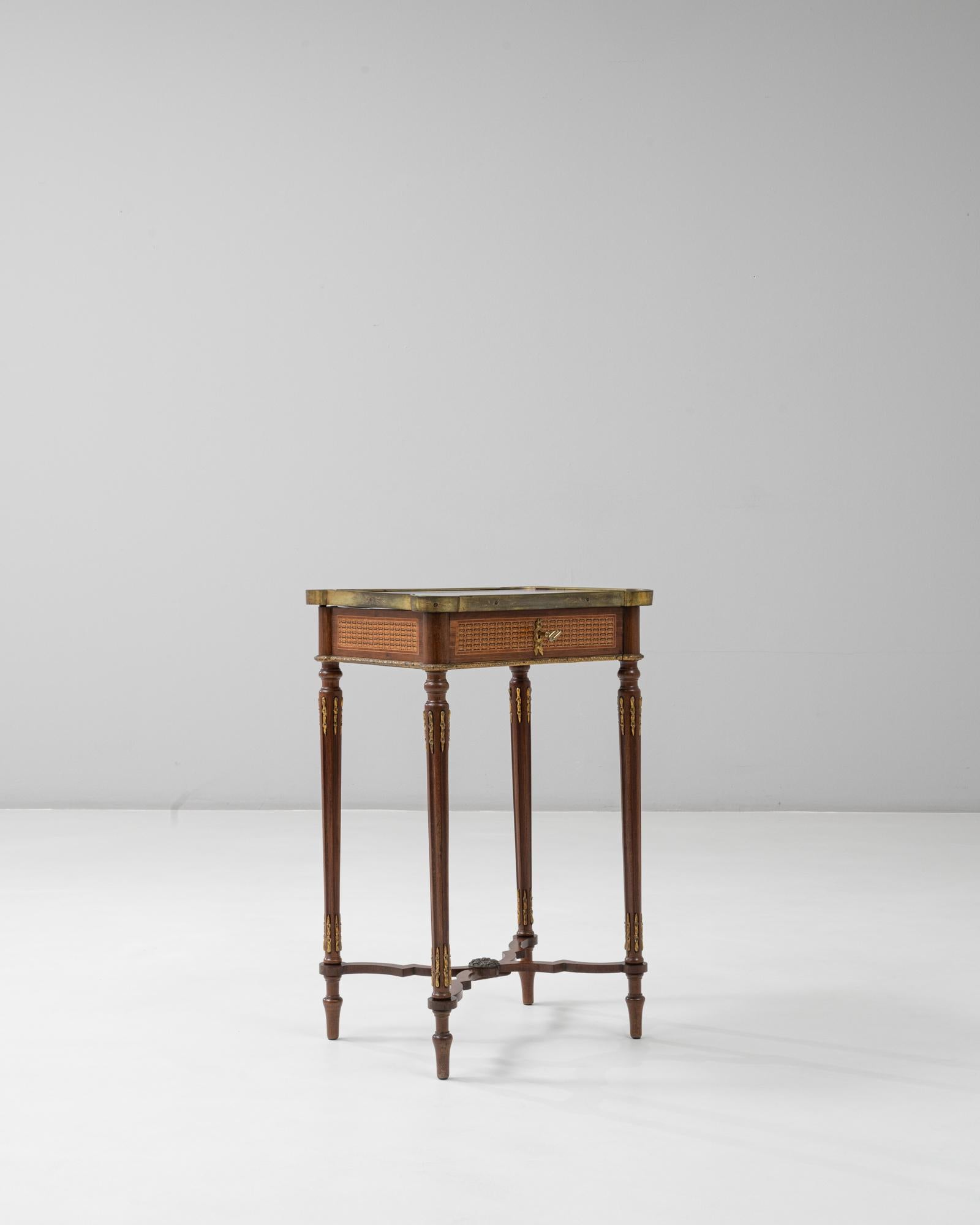 1880s French Louis XVI Style Wooden Side Table With Brass Gallery and Gilt Detai For Sale 1