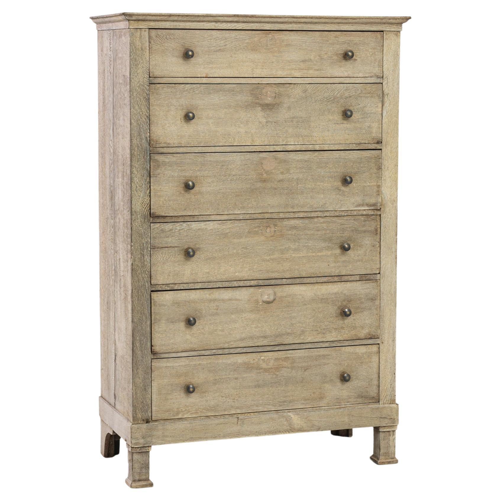 French Chest of Drawers in Oak For Sale at 1stDibs