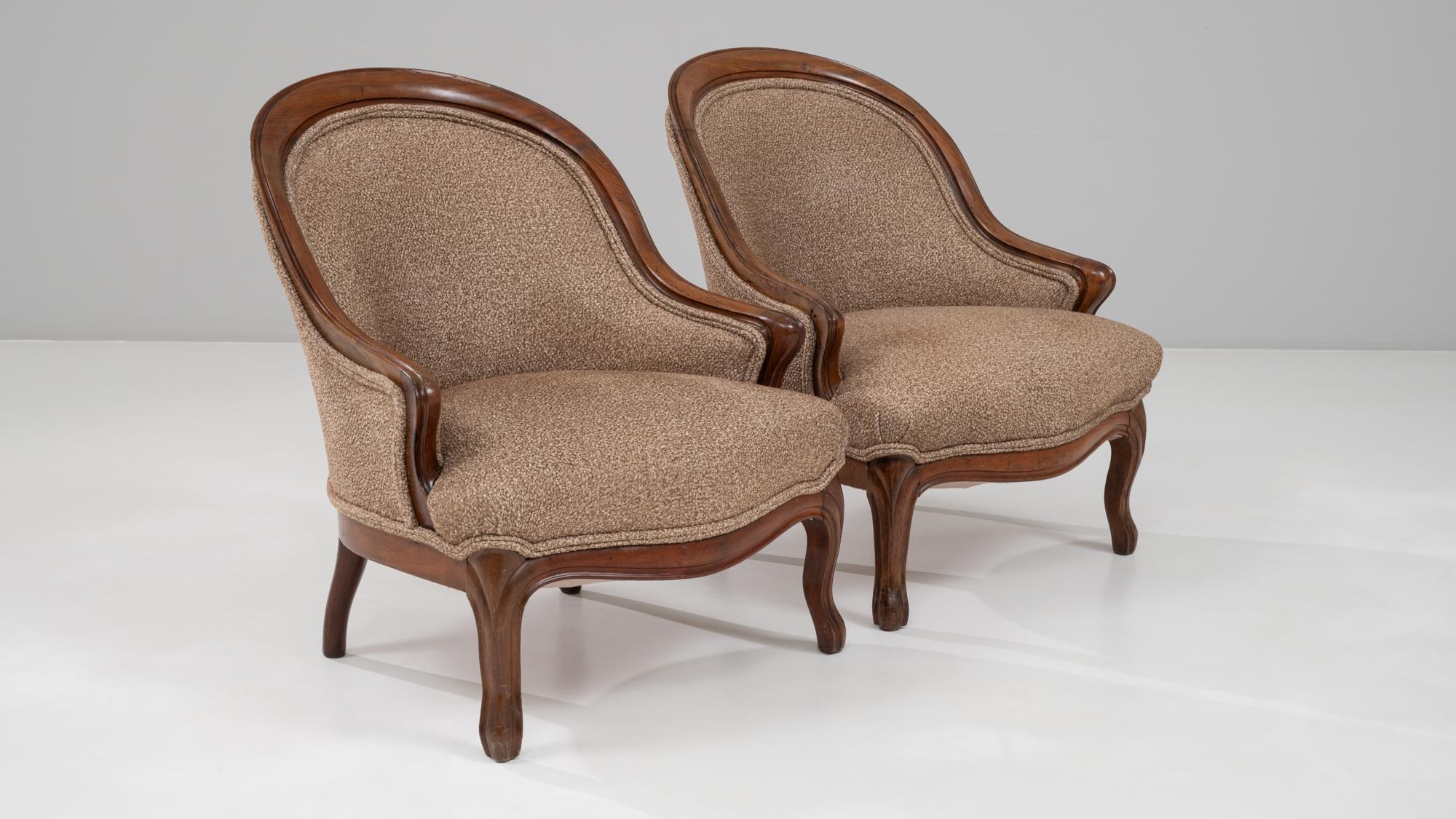1880s French Pair of Louis Philippe Bergère Chairs with Curved Frames For Sale 10