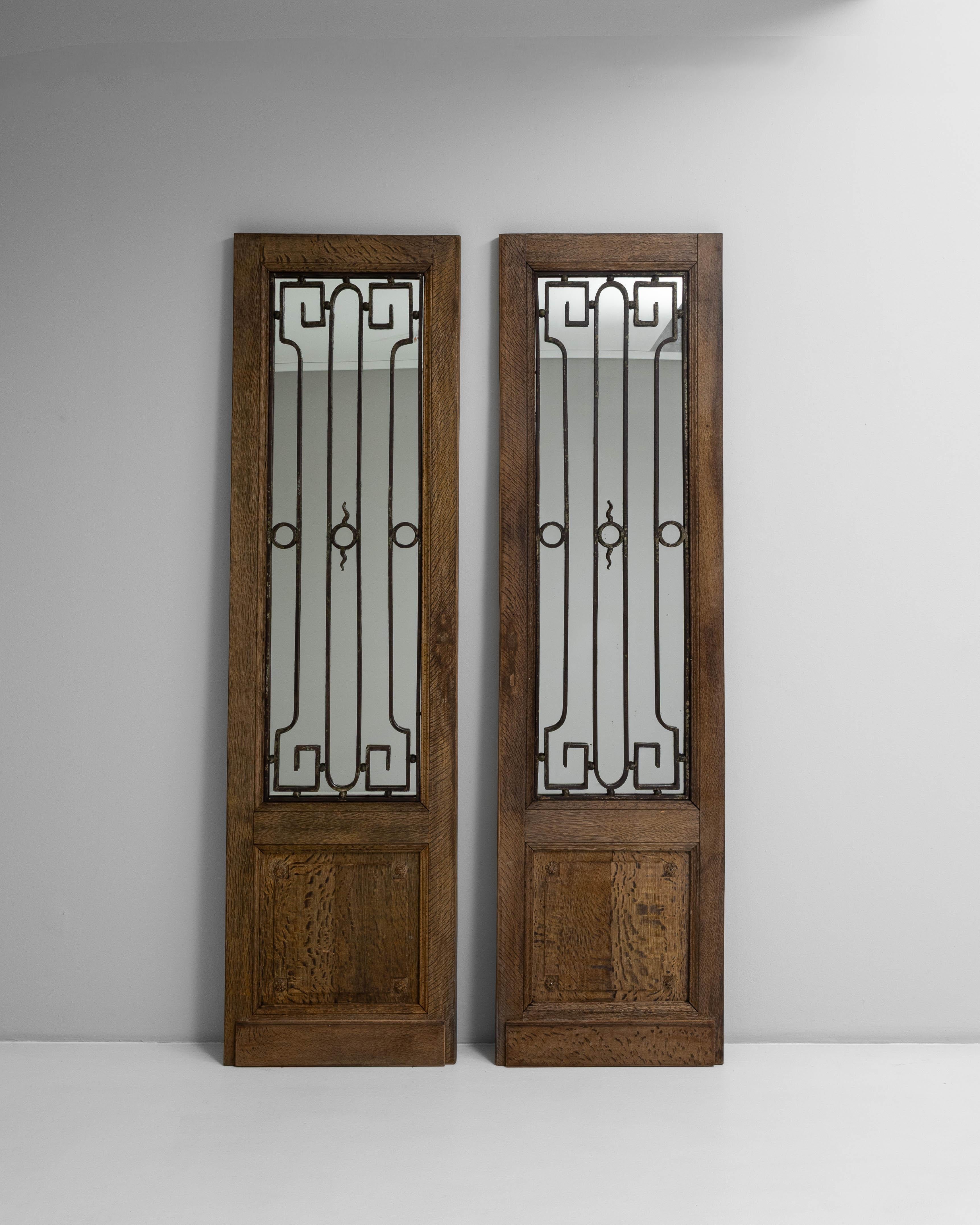 Coppia di porte in legno con specchi del 1880 in Francia in vendita 6