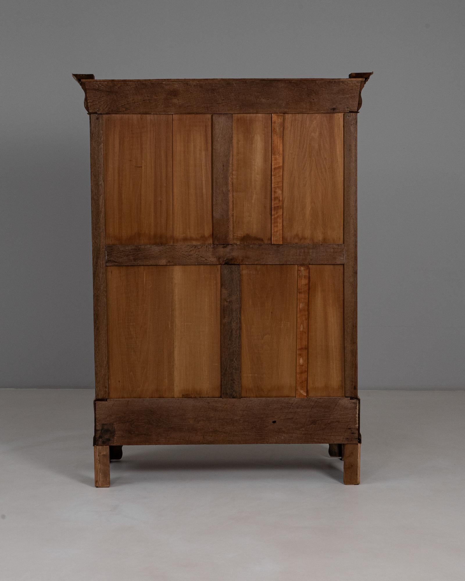 1880s French Provincial Oak Vitrine With Glass Doors 8