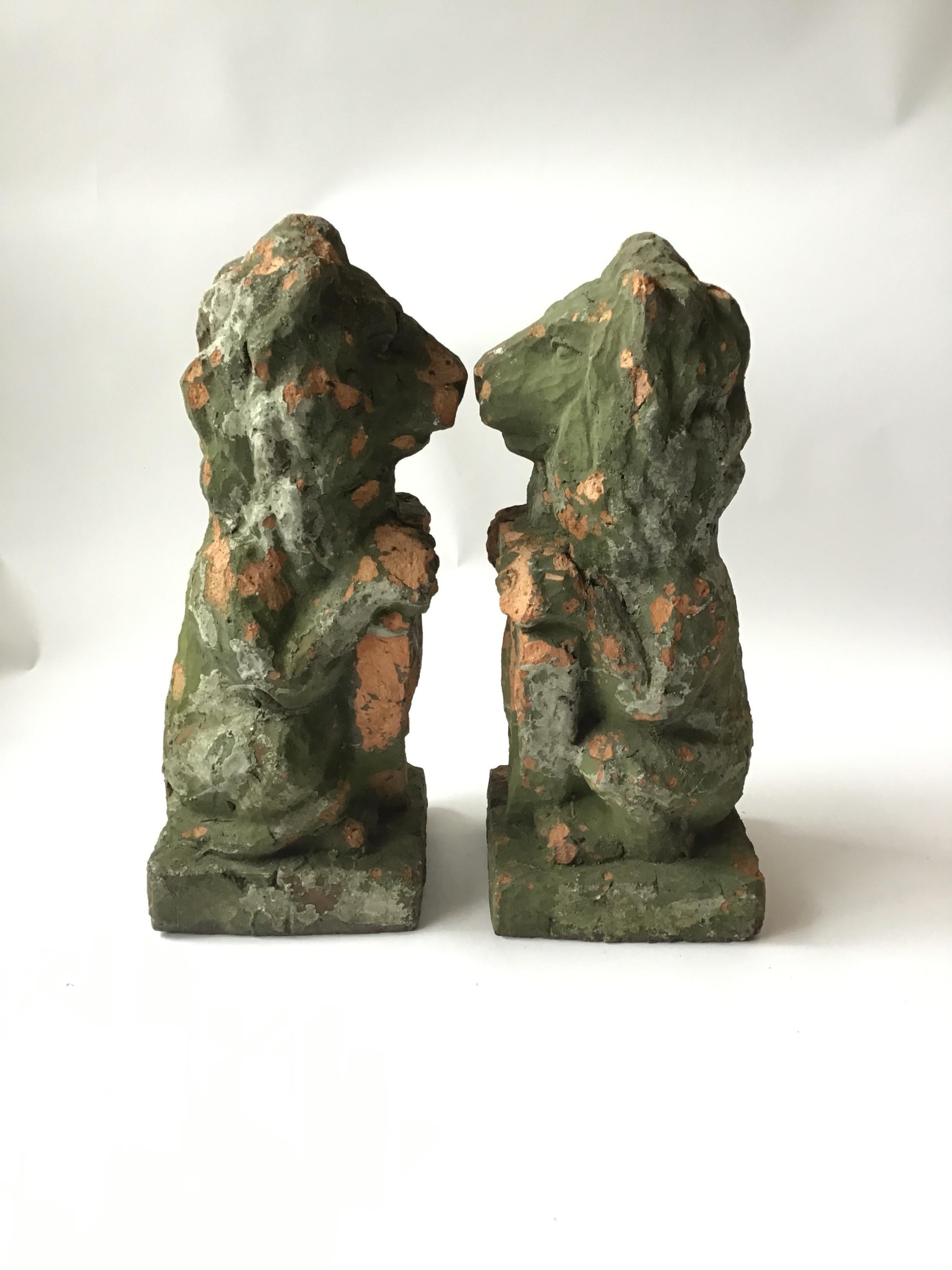 1880s French Terracotta Lions Holding Shields In Distressed Condition For Sale In Tarrytown, NY