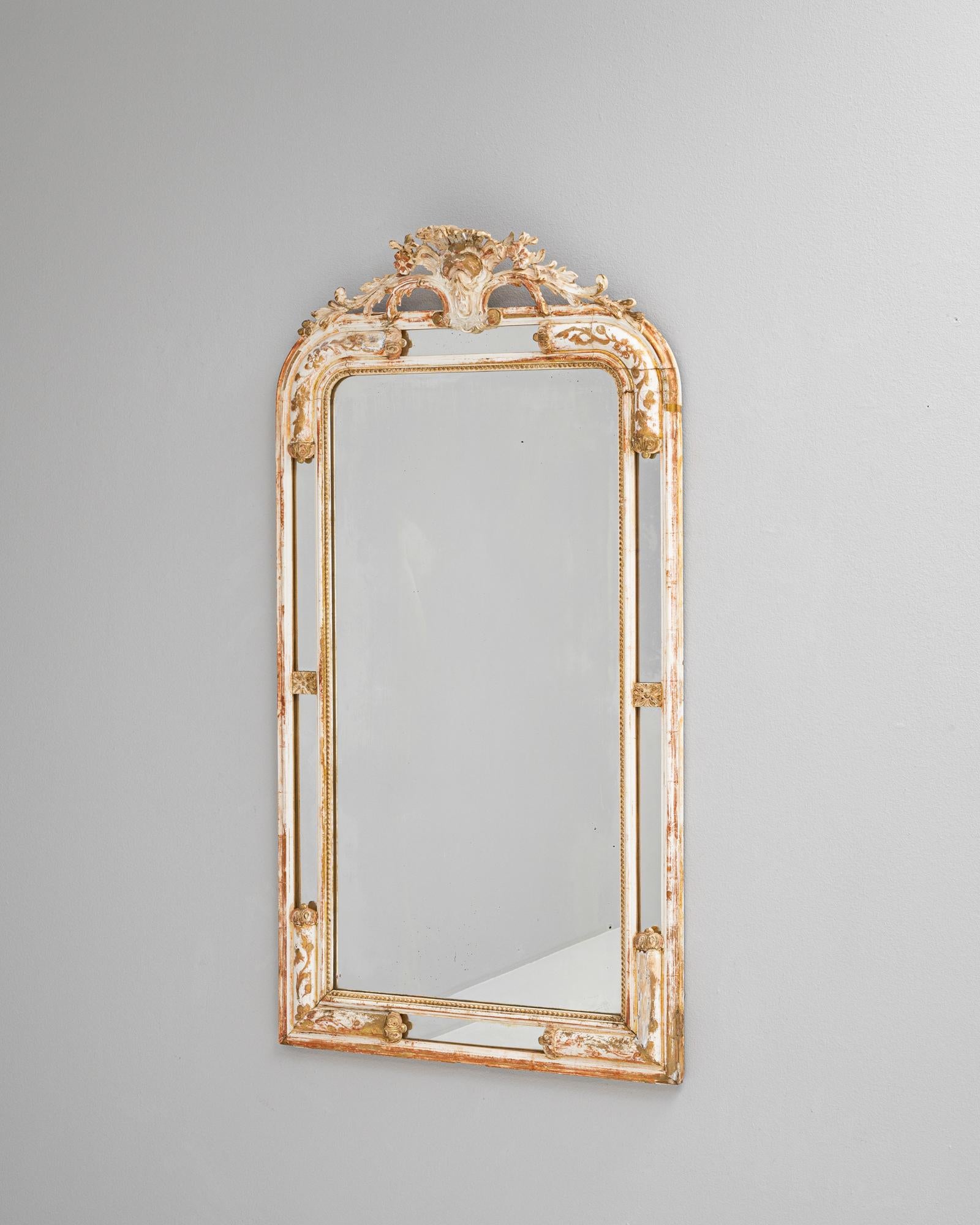 Francese Specchio francese del 1880 in legno patinato bianco in vendita