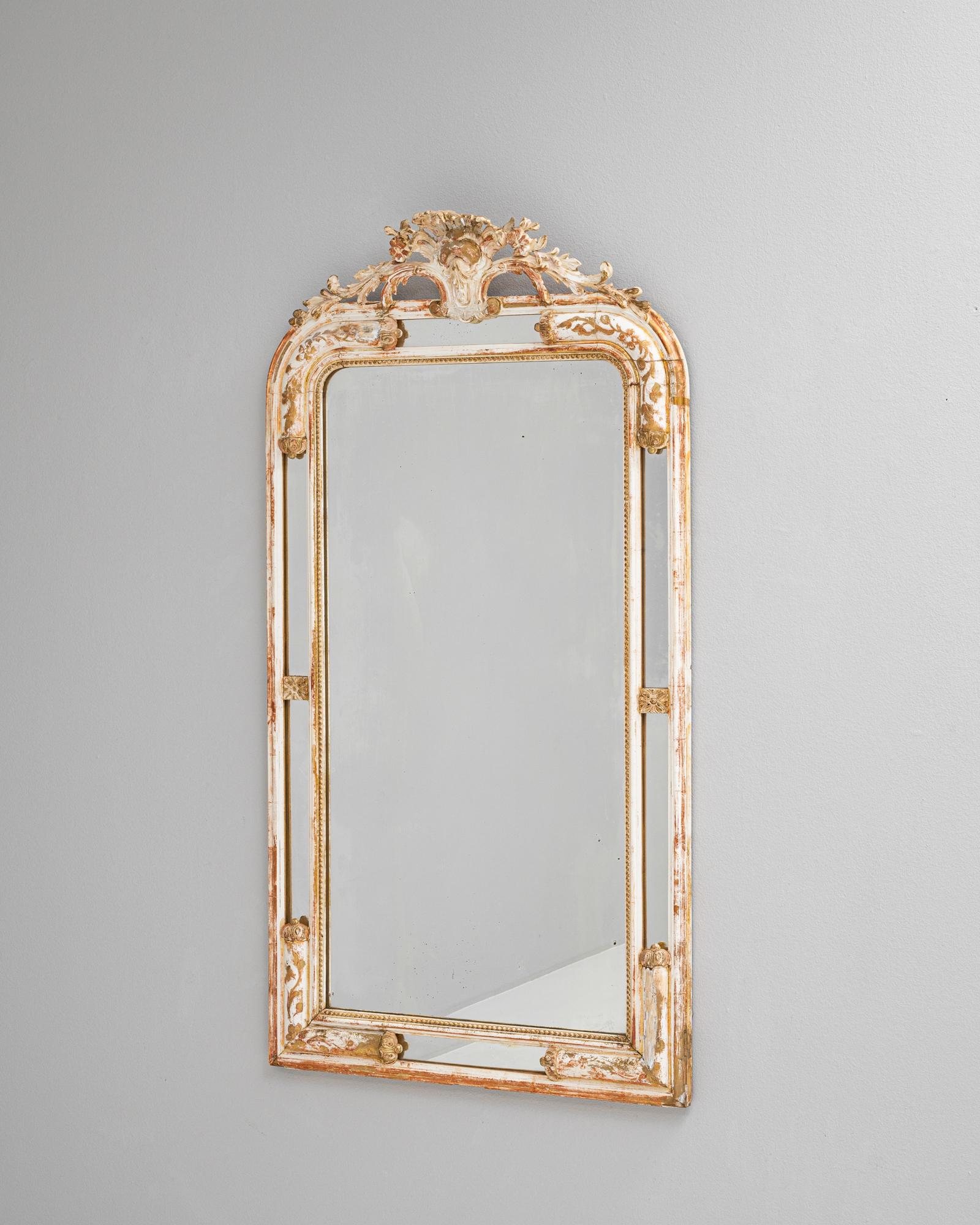 XIX secolo Specchio francese del 1880 in legno patinato bianco in vendita