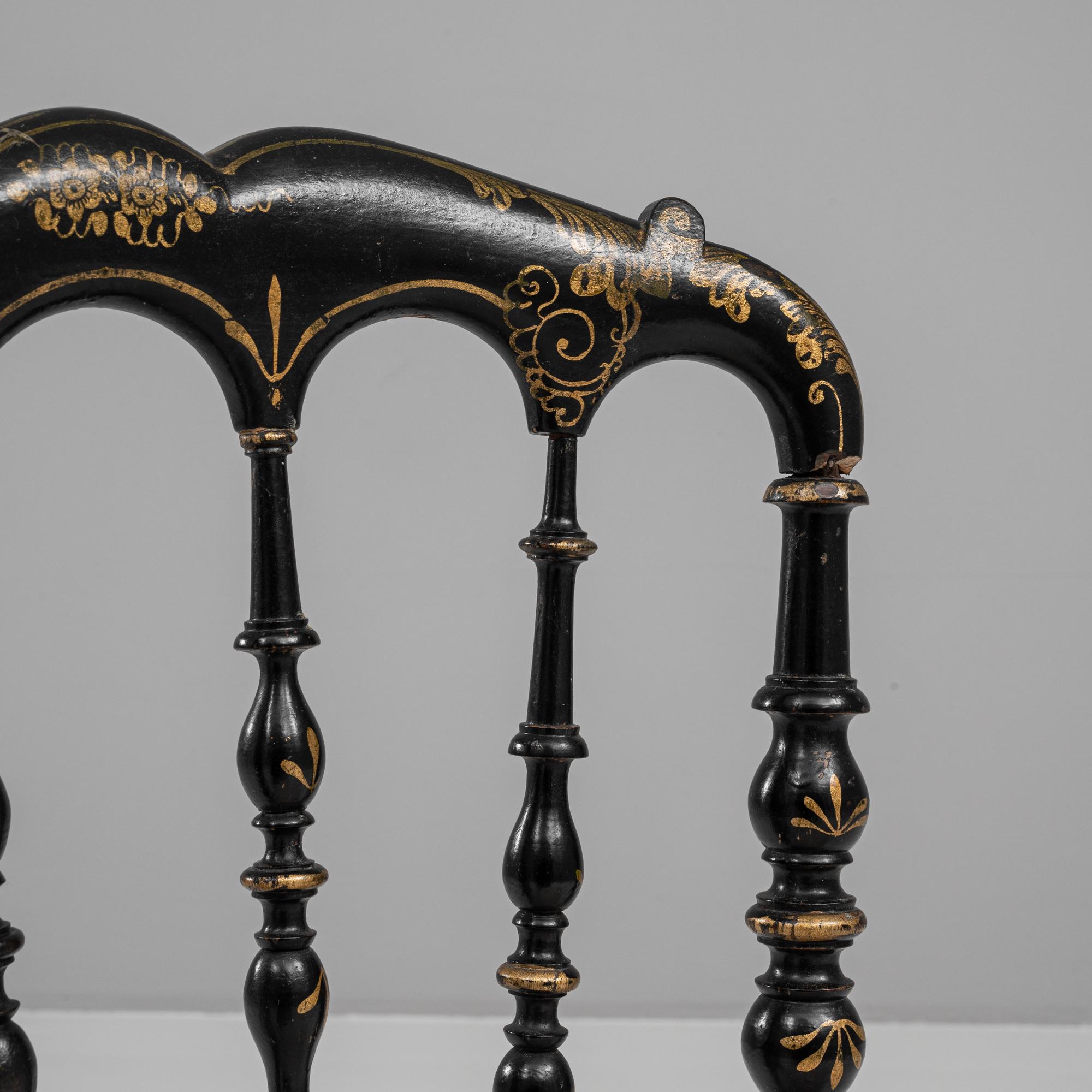 Sedia francese in legno del 1880 con seduta imbottita 4