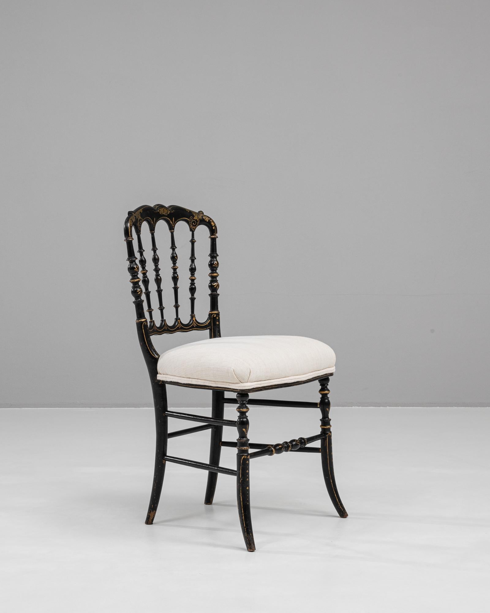 Sedia francese in legno del 1880 con seduta imbottita 3