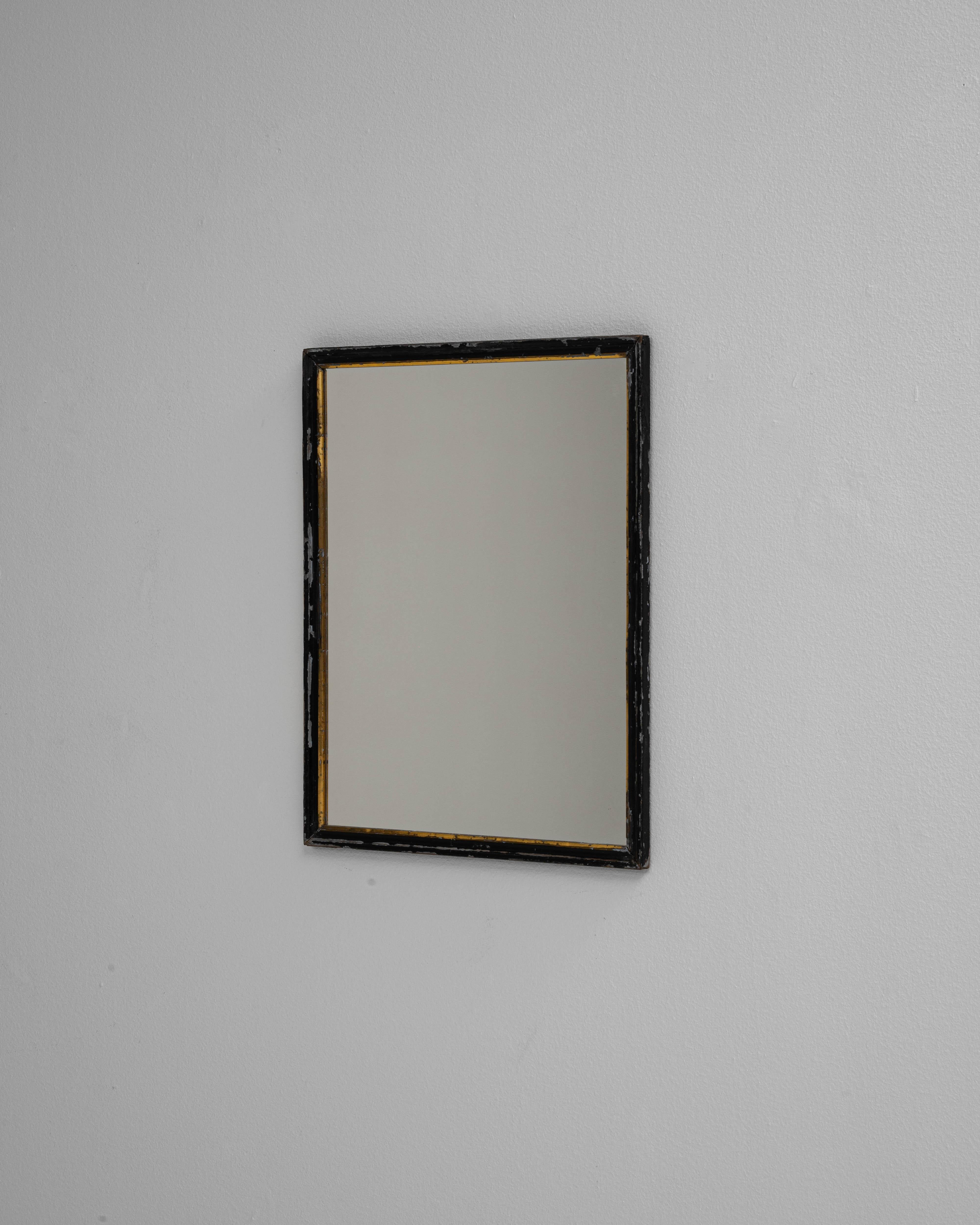 Specchio da parete in legno francese del 1880 In condizioni buone in vendita a High Point, NC