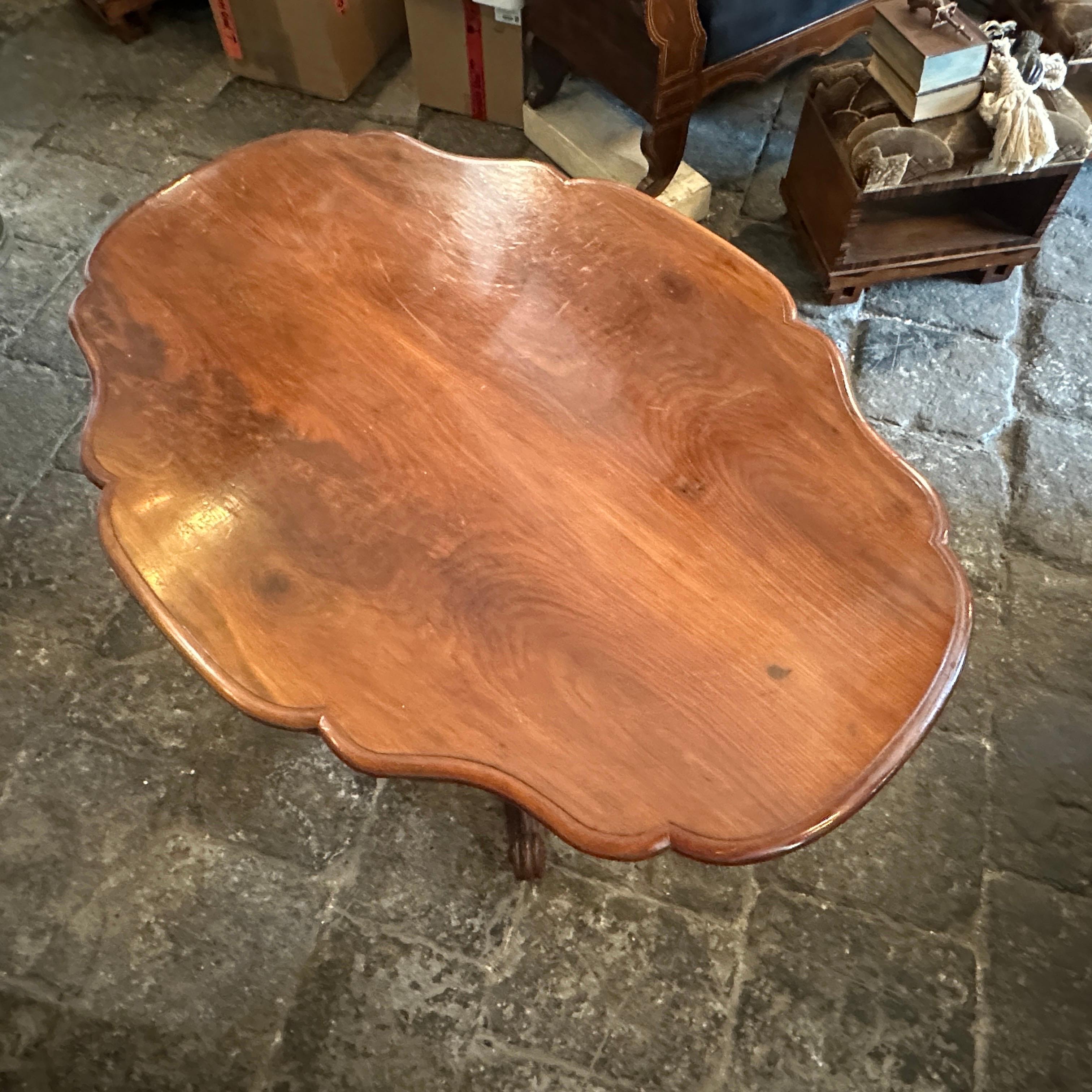 1880s Louis Philippe Mahogany Feather Turtle Shell Shaped Sicilian Side Table For Sale 6