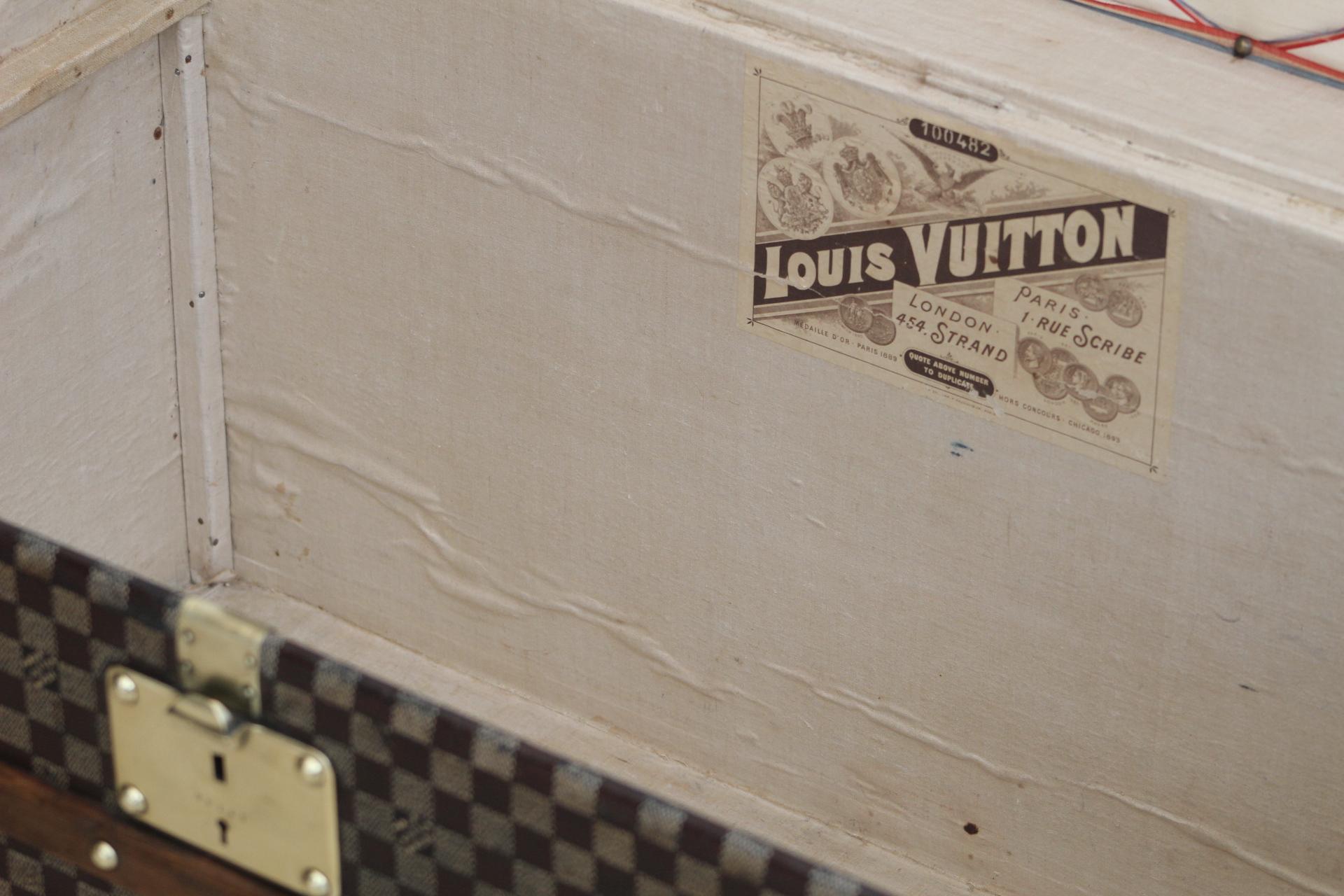 1880s Louis Vuitton Damier Canvas Courier Trunk For Sale 11