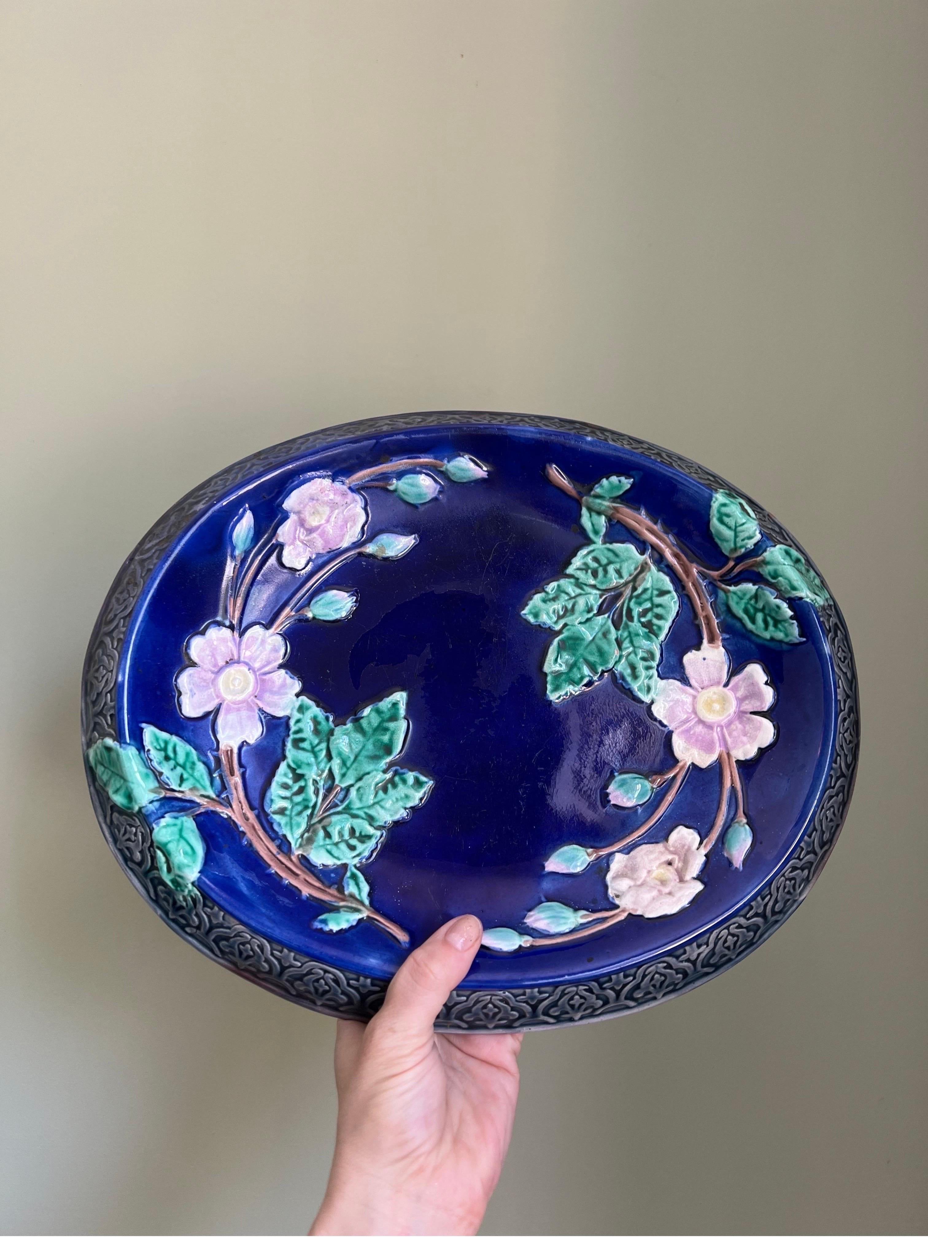 19th Century 1880s Majolica Cobalt Blue Wild Rose Bread Bowl with Collector's Book