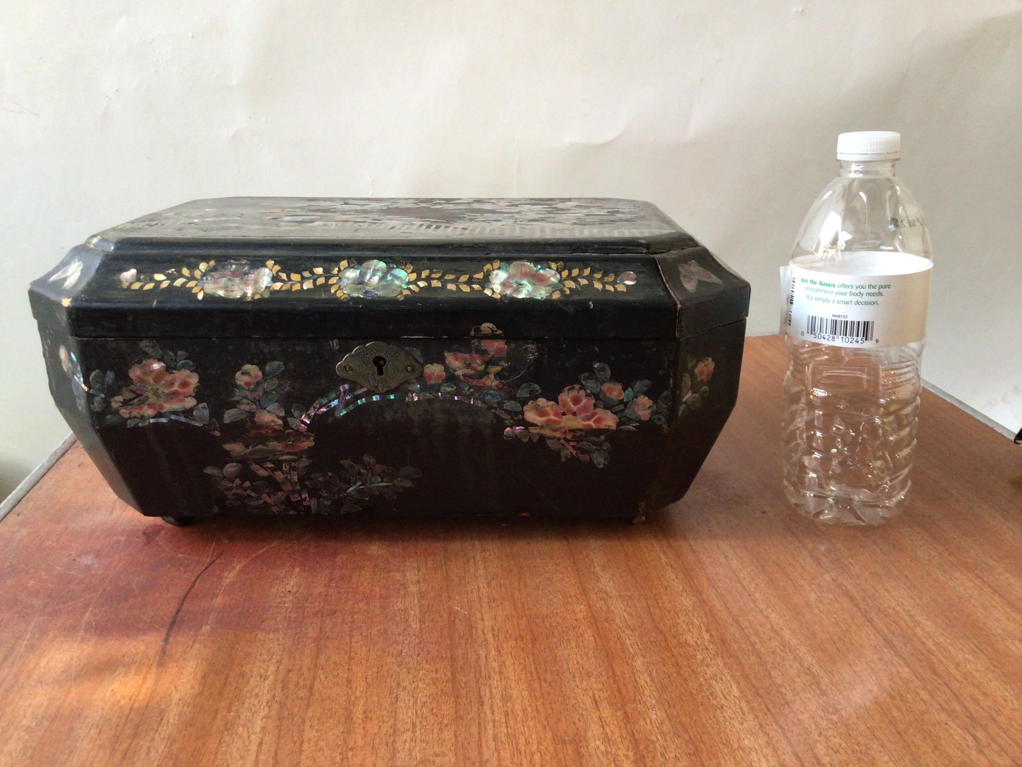 1880s Mother of Pearl Hand Painted Box For Sale 12