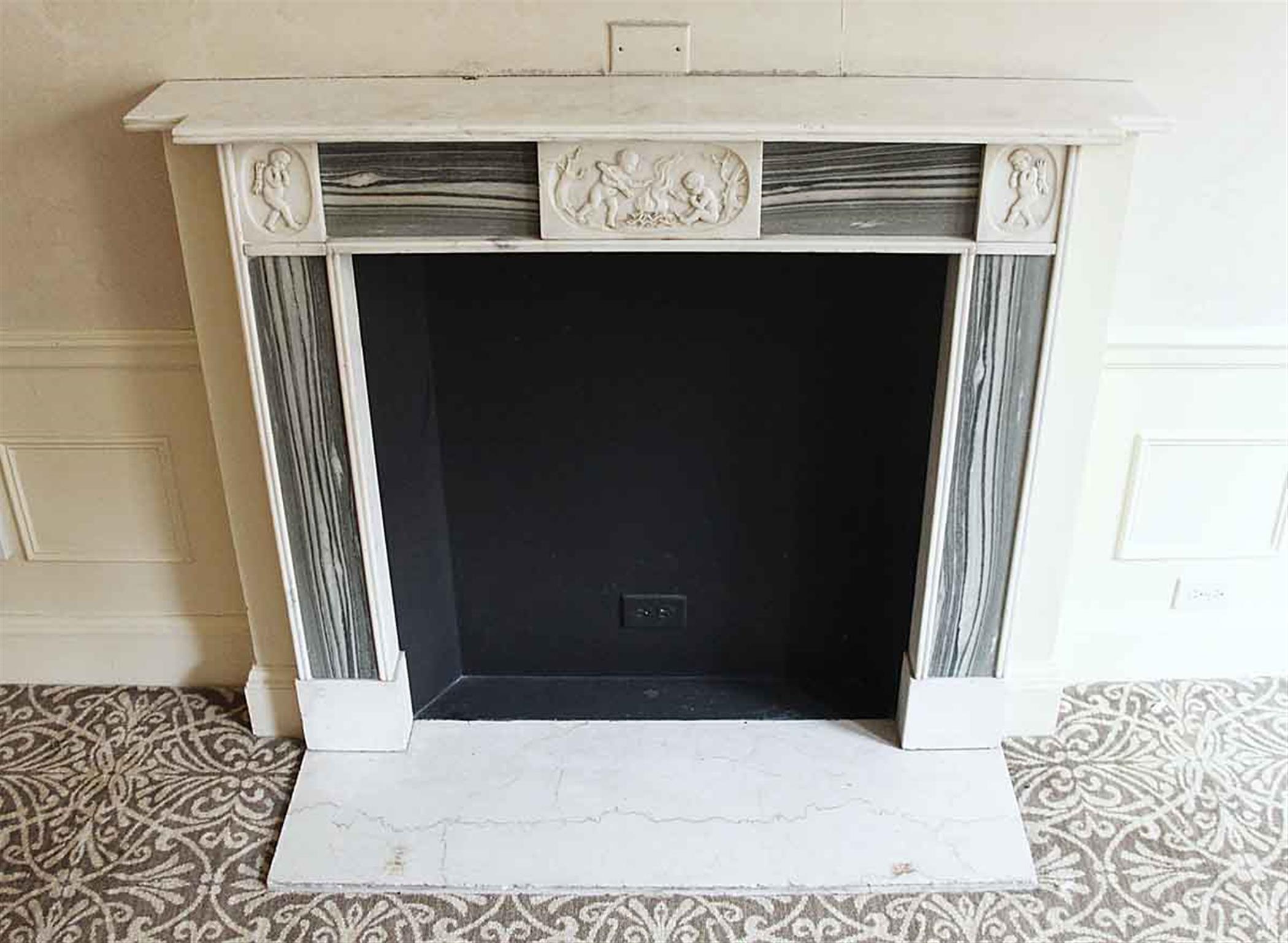 French Green White Marble Mantel Waldorf Astoria Hotel English Regency For Sale