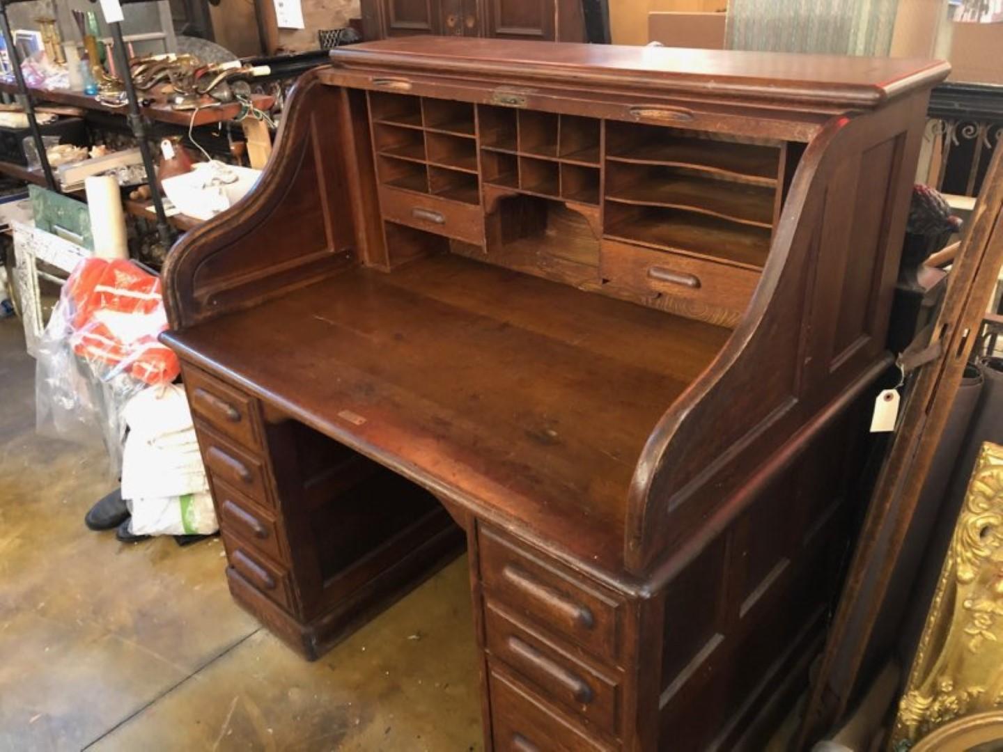 1880s Oak Roll Top Desk with Seven Drawers and Neat Cubbyhole Storage 2