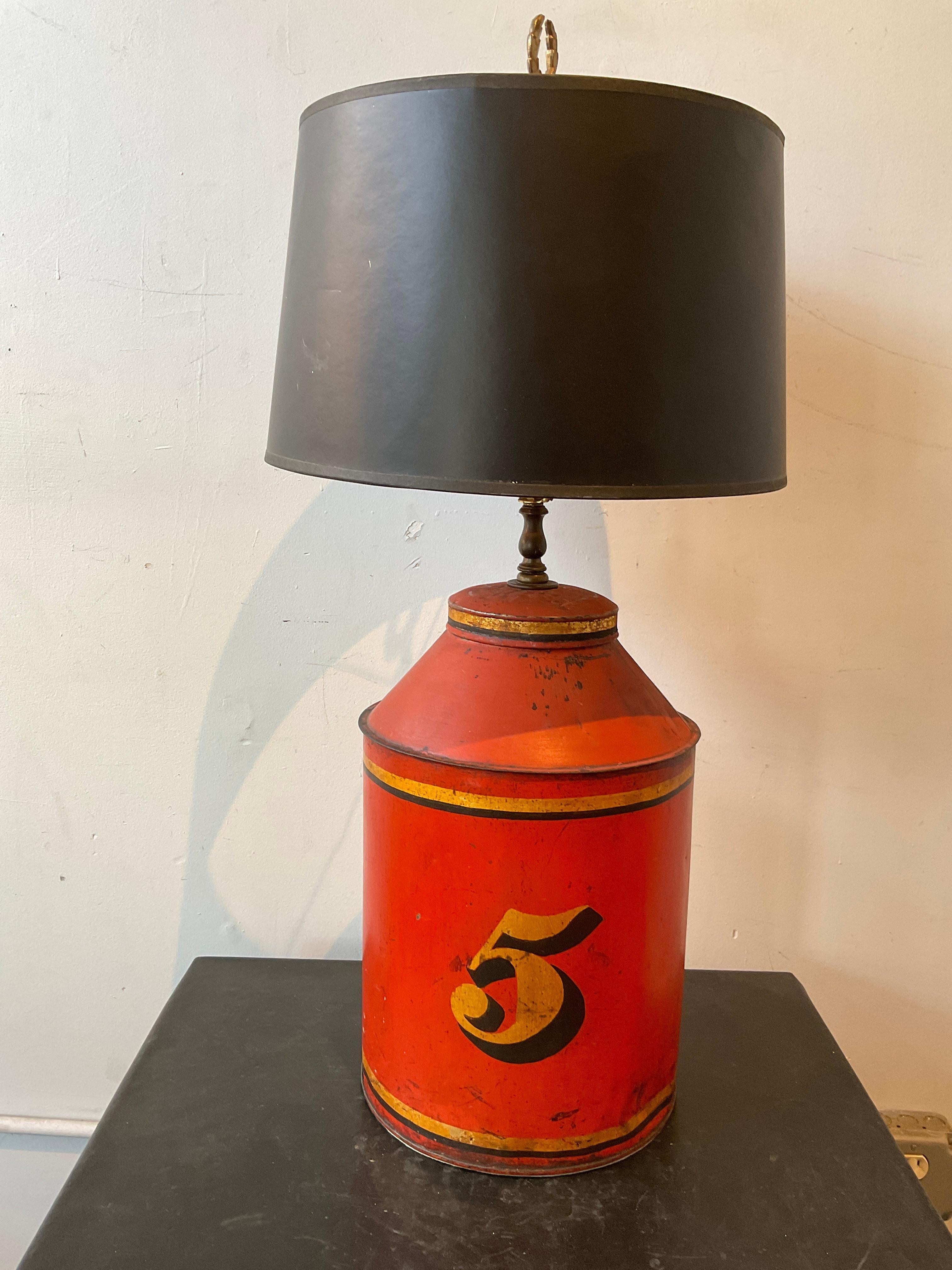 1880s tole tea canister turned into a lamp.The height is to the top of the socket. The height of just the canister is 17”. There’s a few dents in the canister as shown in pictures.
Shade not included. Needs rewiring.