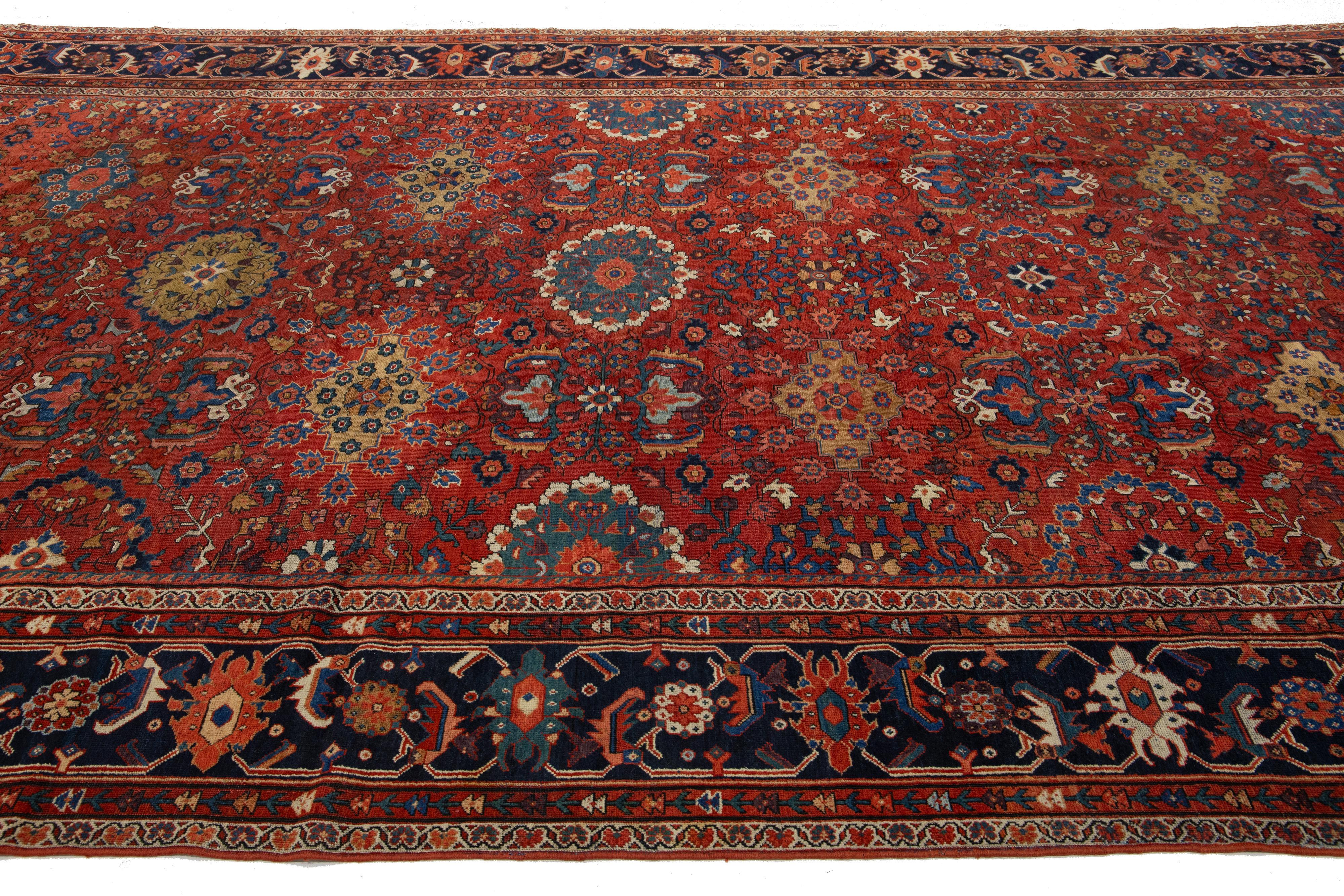 XIXe siècle Grand tapis persan Sultanabad en laine rouge à motifs floraux anciens des années 1880 en vente