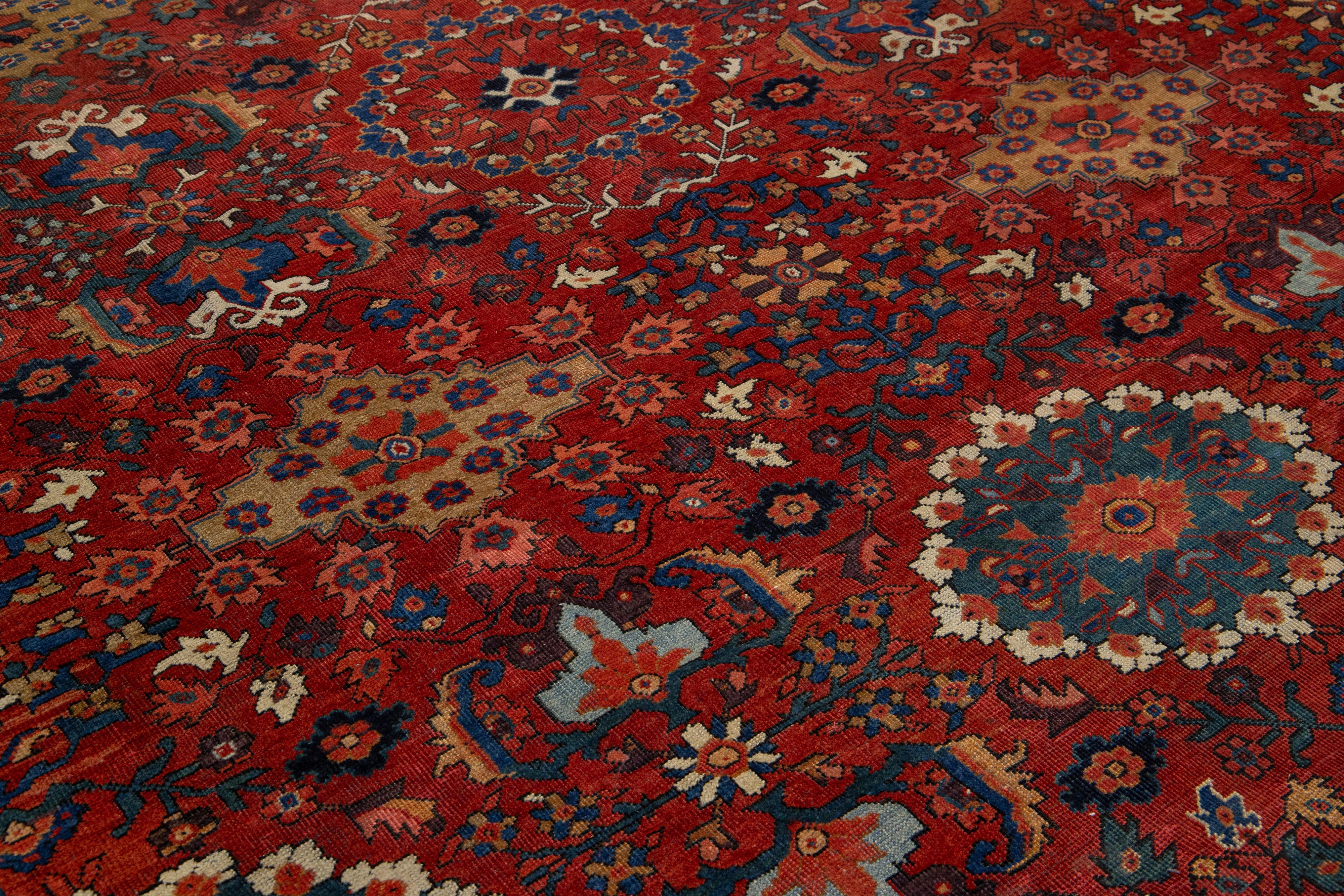 Grand tapis persan Sultanabad en laine rouge à motifs floraux anciens des années 1880 en vente 2