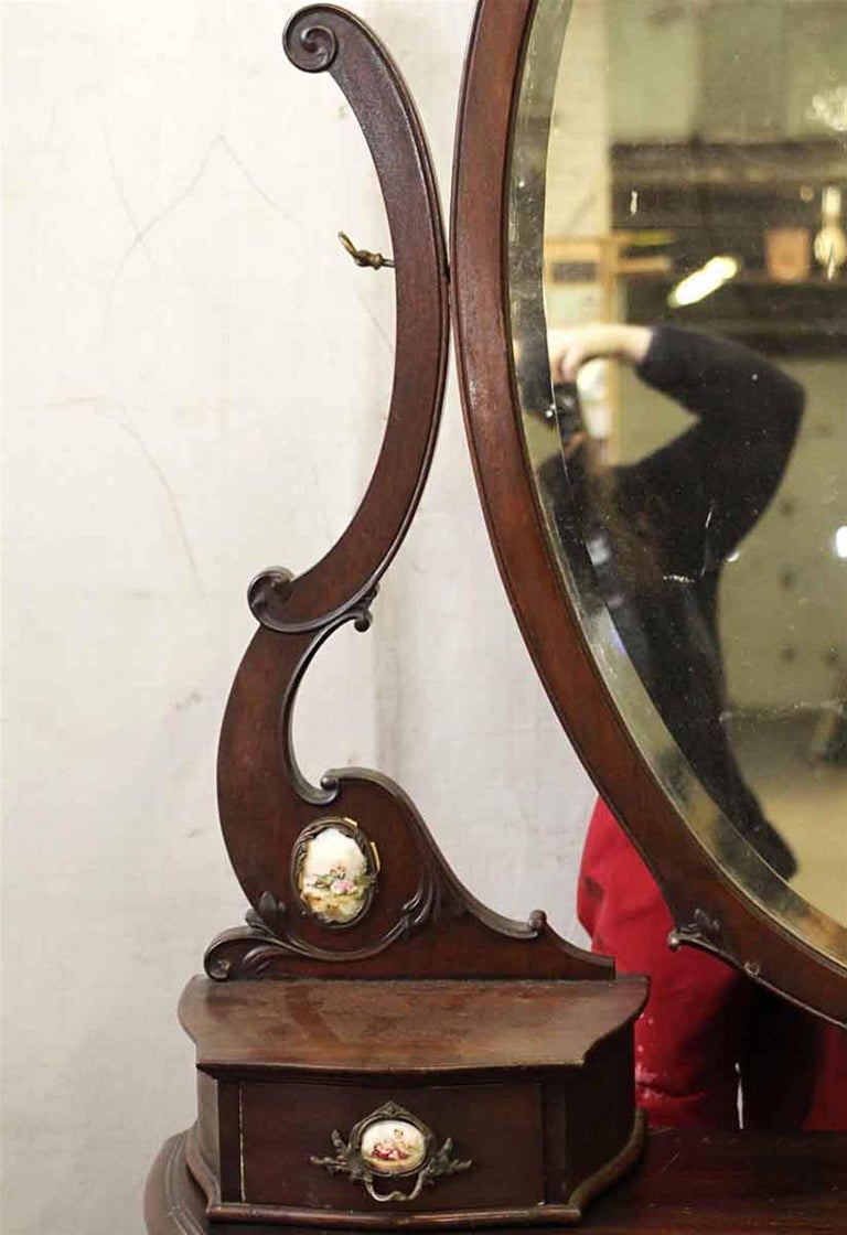 1880s Queen Anne Mahogany Vanity Dresser with Original Beveled Mirror