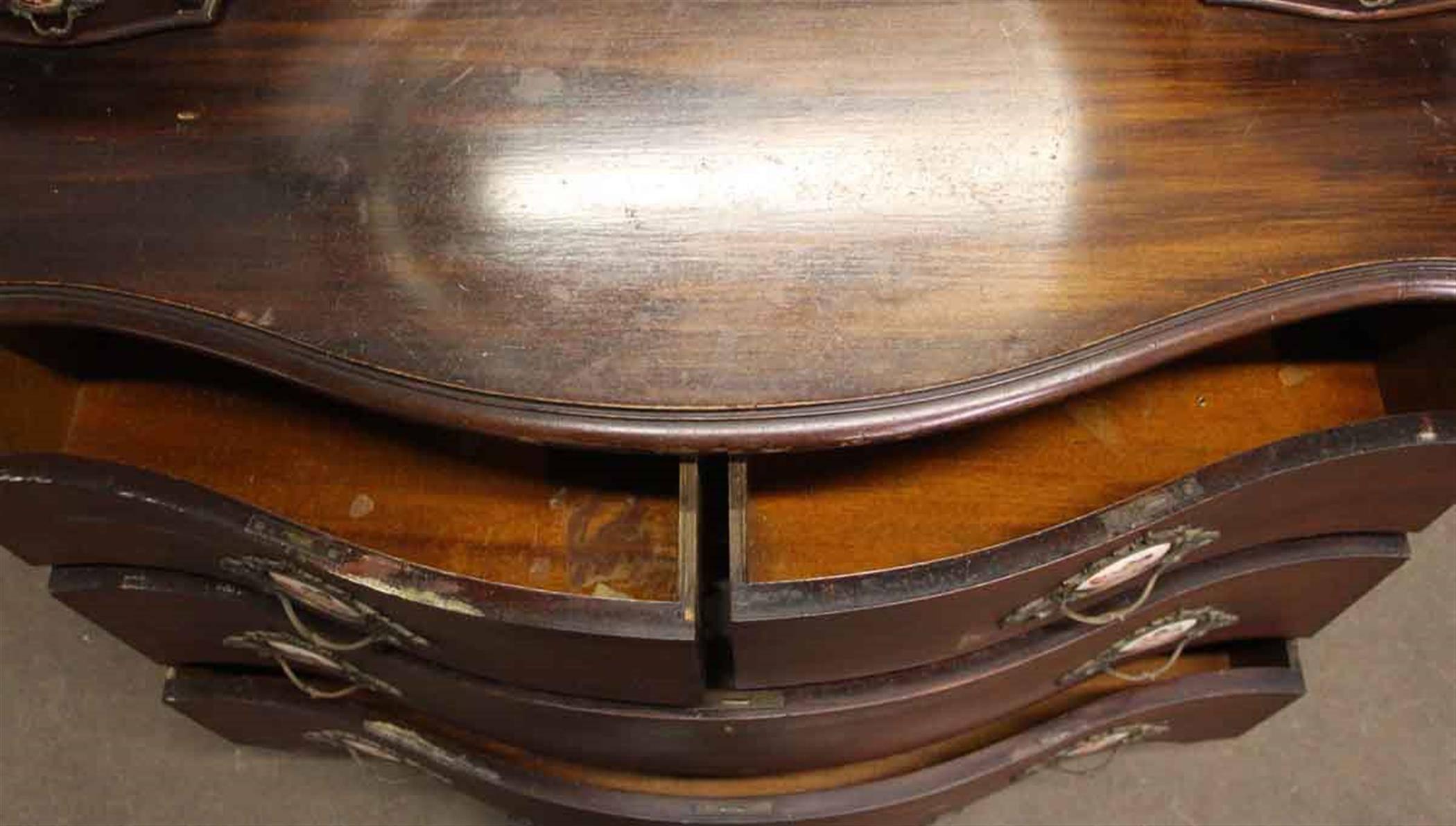 American 1880s Queen Anne Mahogany Vanity Dresser with Original Beveled Mirror