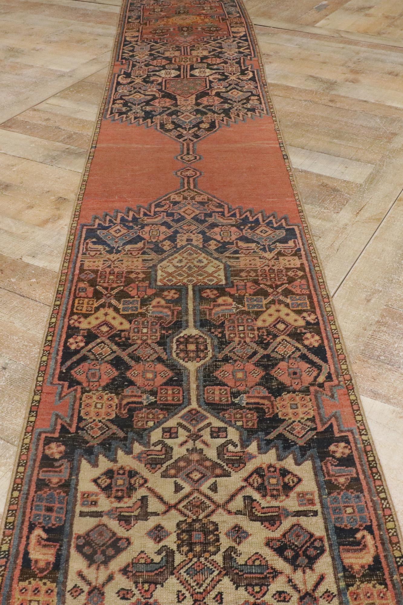 Late 19th Century 1880's Antique Persian Bijar Carpet with Traditional Style For Sale 4