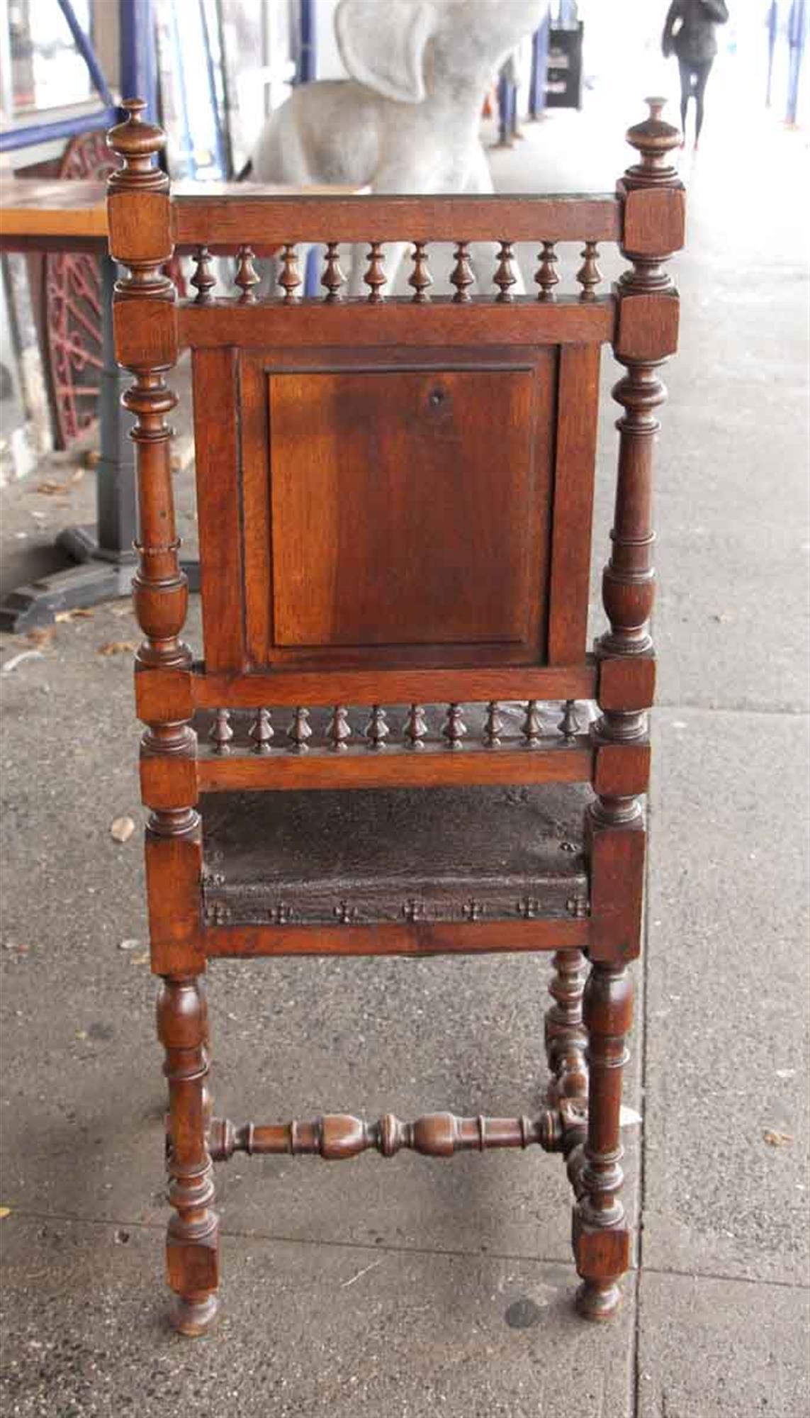 1880s Set of Six Renaissance Carved English Oak and Leather Dining Chairs 8