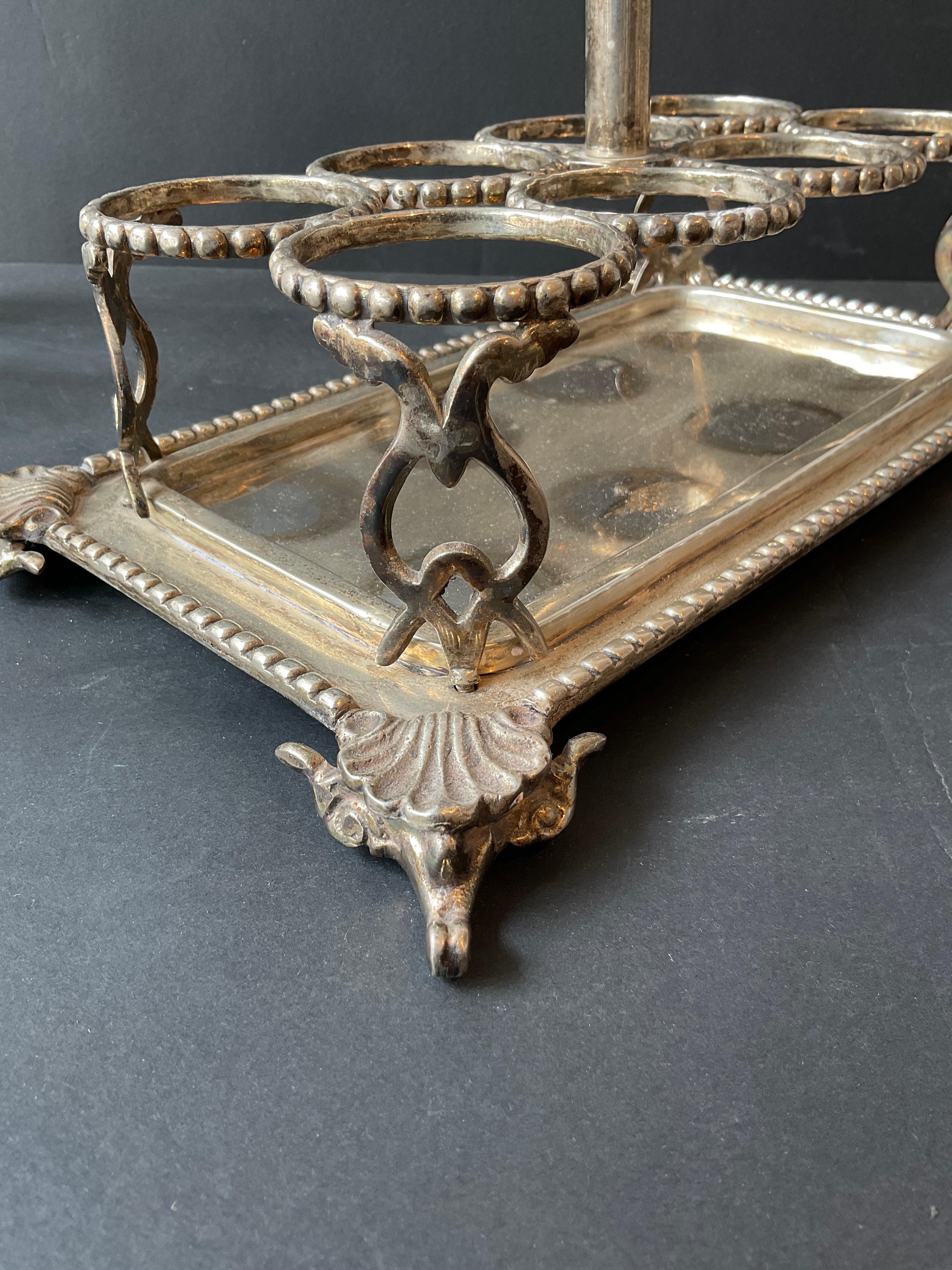 Set de 8 burettes en métal argenté des années 1880 en vente 5