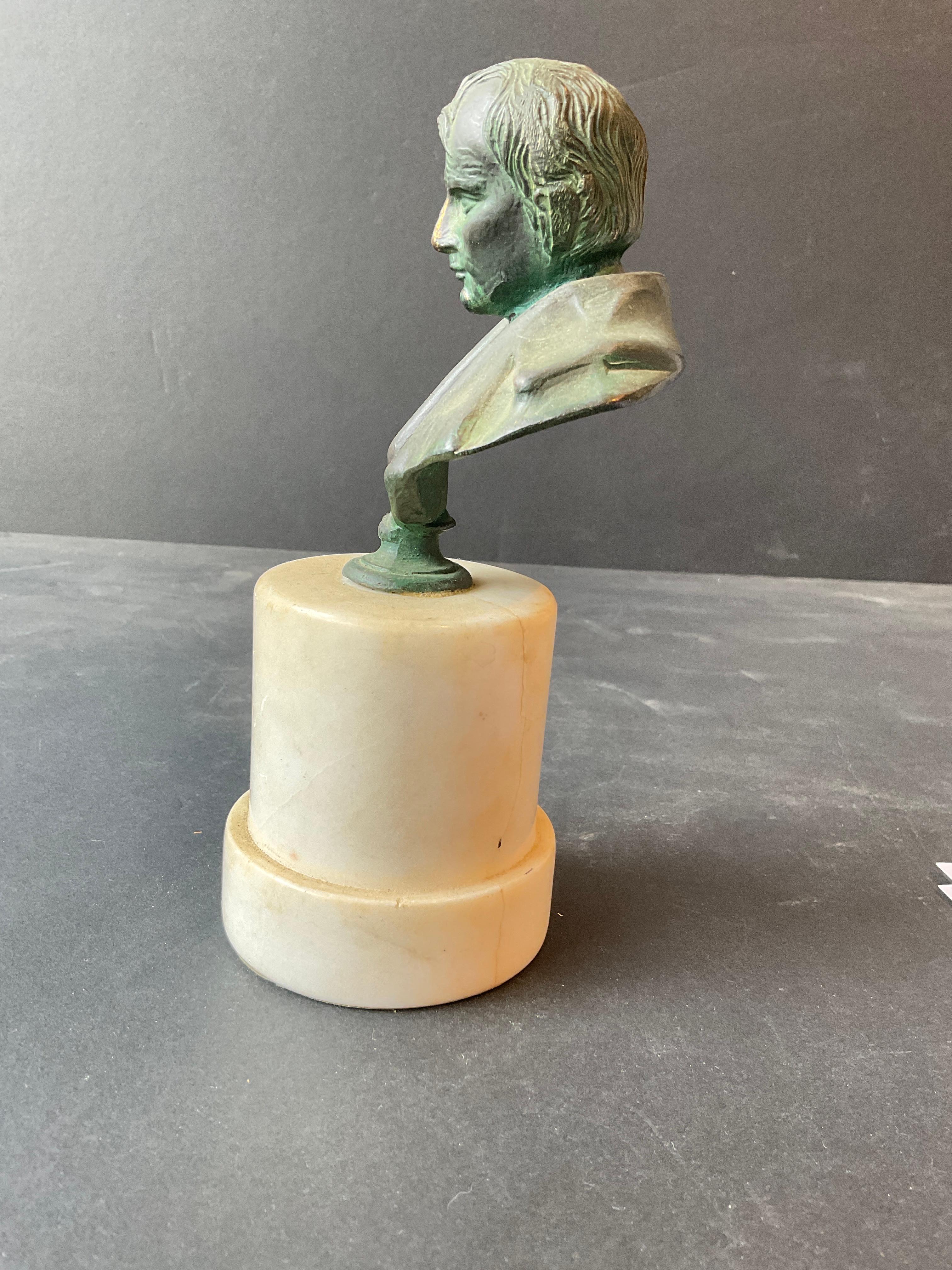 Piccolo busto di bronzo francese di Napoleone del 1880 In condizioni buone in vendita a Tarrytown, NY