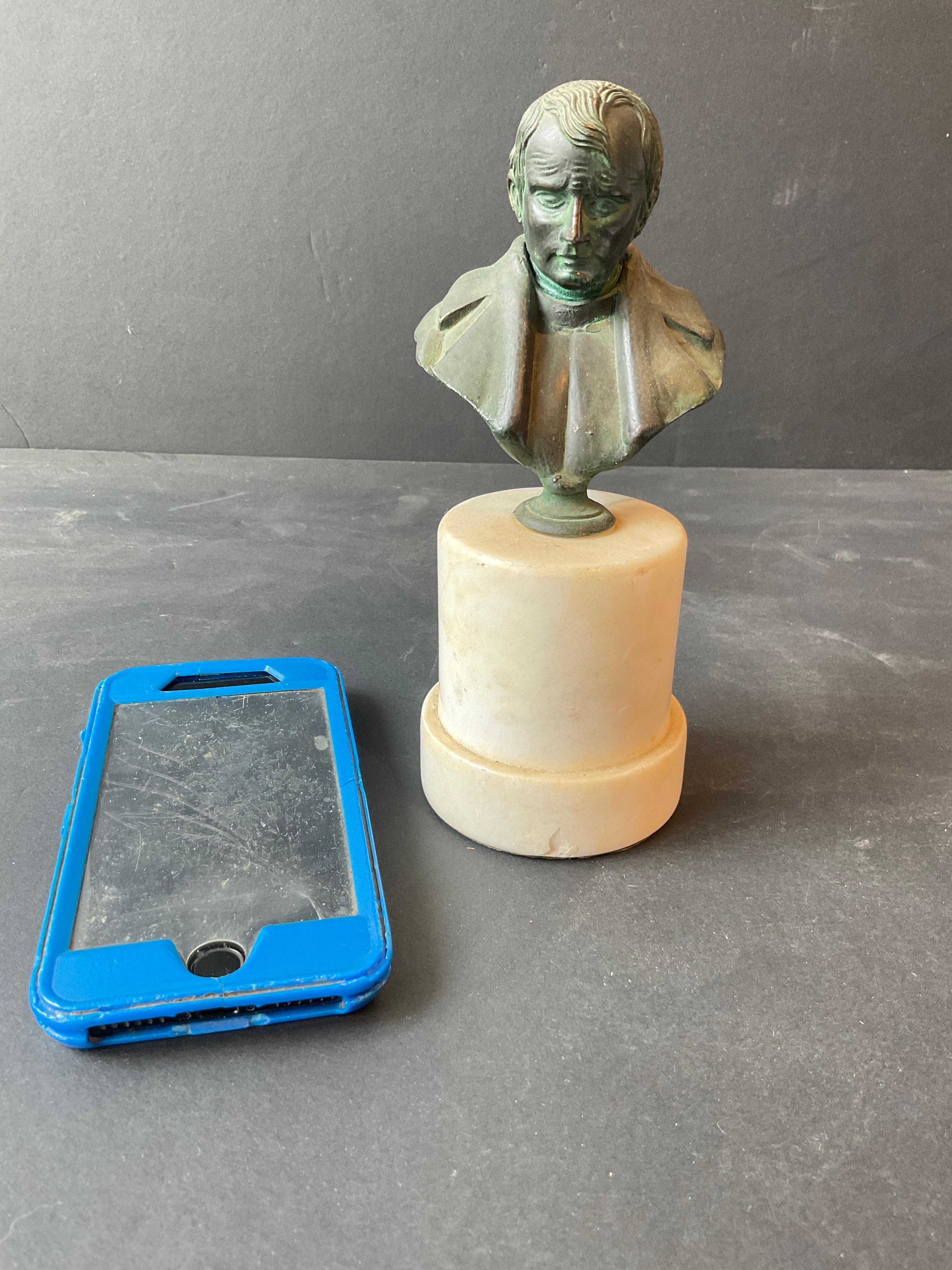 Piccolo busto di bronzo francese di Napoleone del 1880 in vendita 4