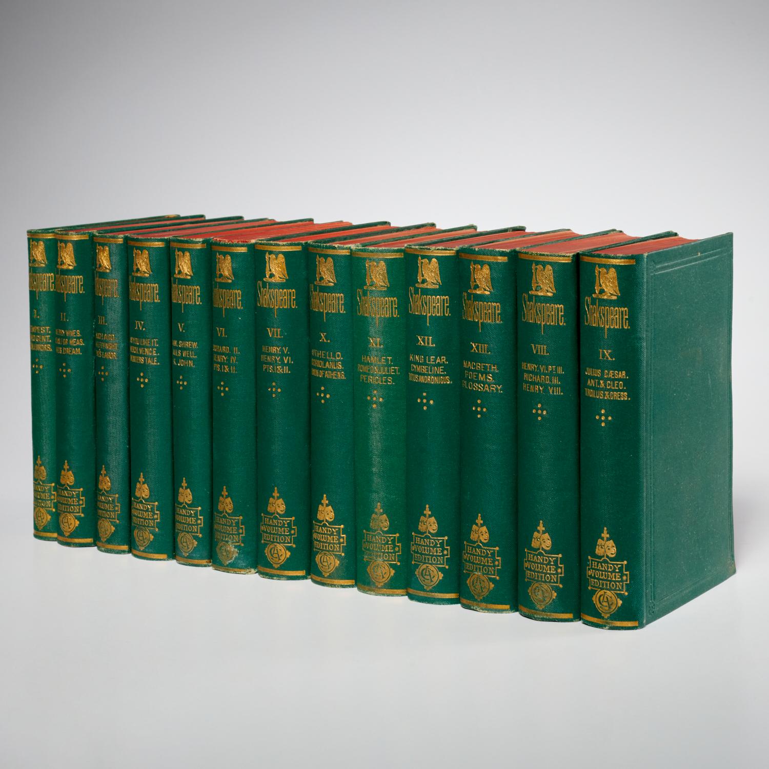 1880's Handy-Volume Set of Shakespeare's Works in Thirteen Volumes In Good Condition In Morristown, NJ
