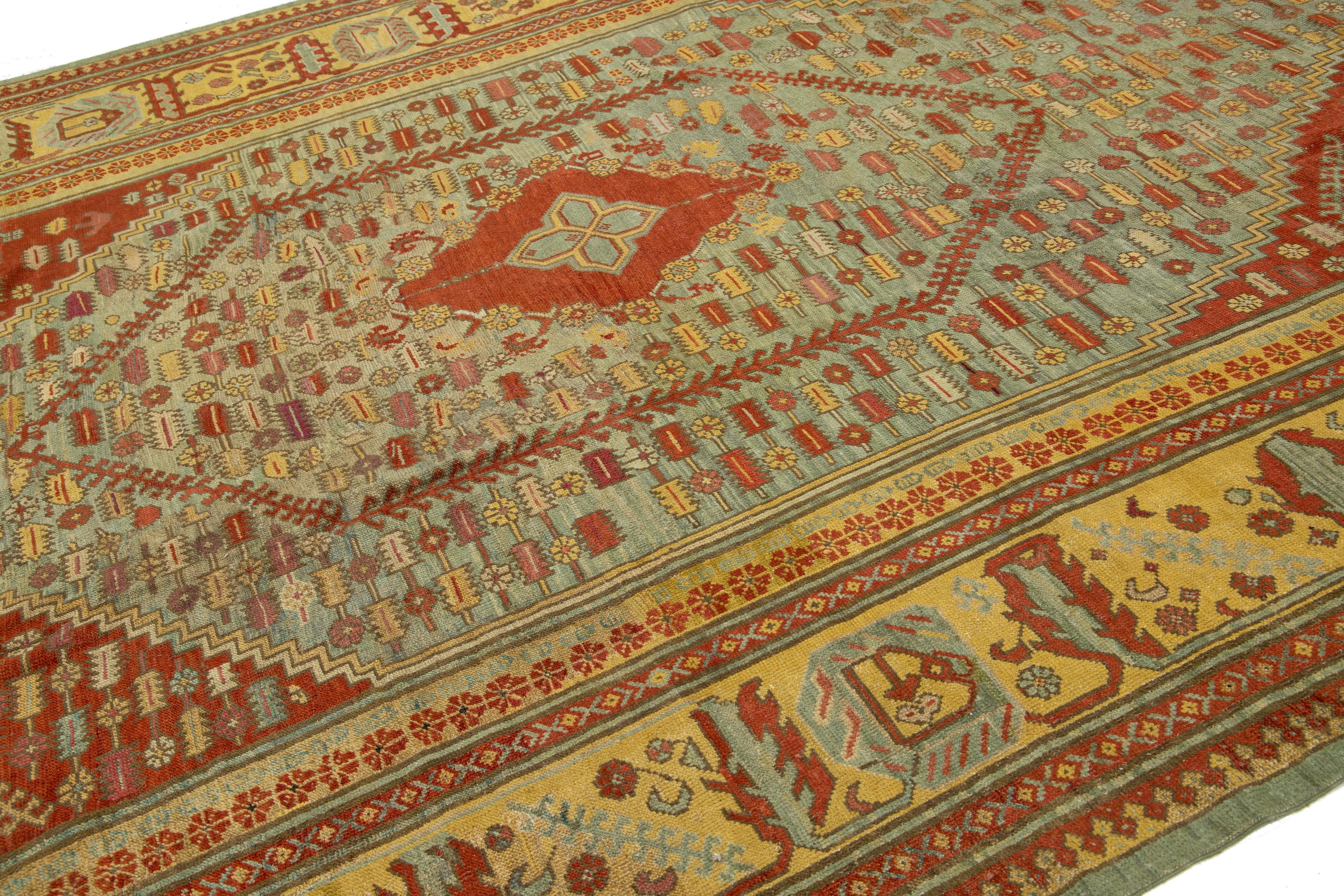 1880er Jahre Türkischer Oushak Antiker Wollteppich in Blau mit Medaillon-Design (19. Jahrhundert) im Angebot