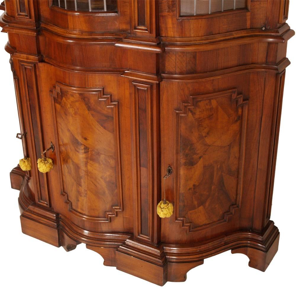 1880s Venetian Credenza Display Cabinet Baroque by Michele Bonciani Cascina In Good Condition For Sale In Vigonza, Padua