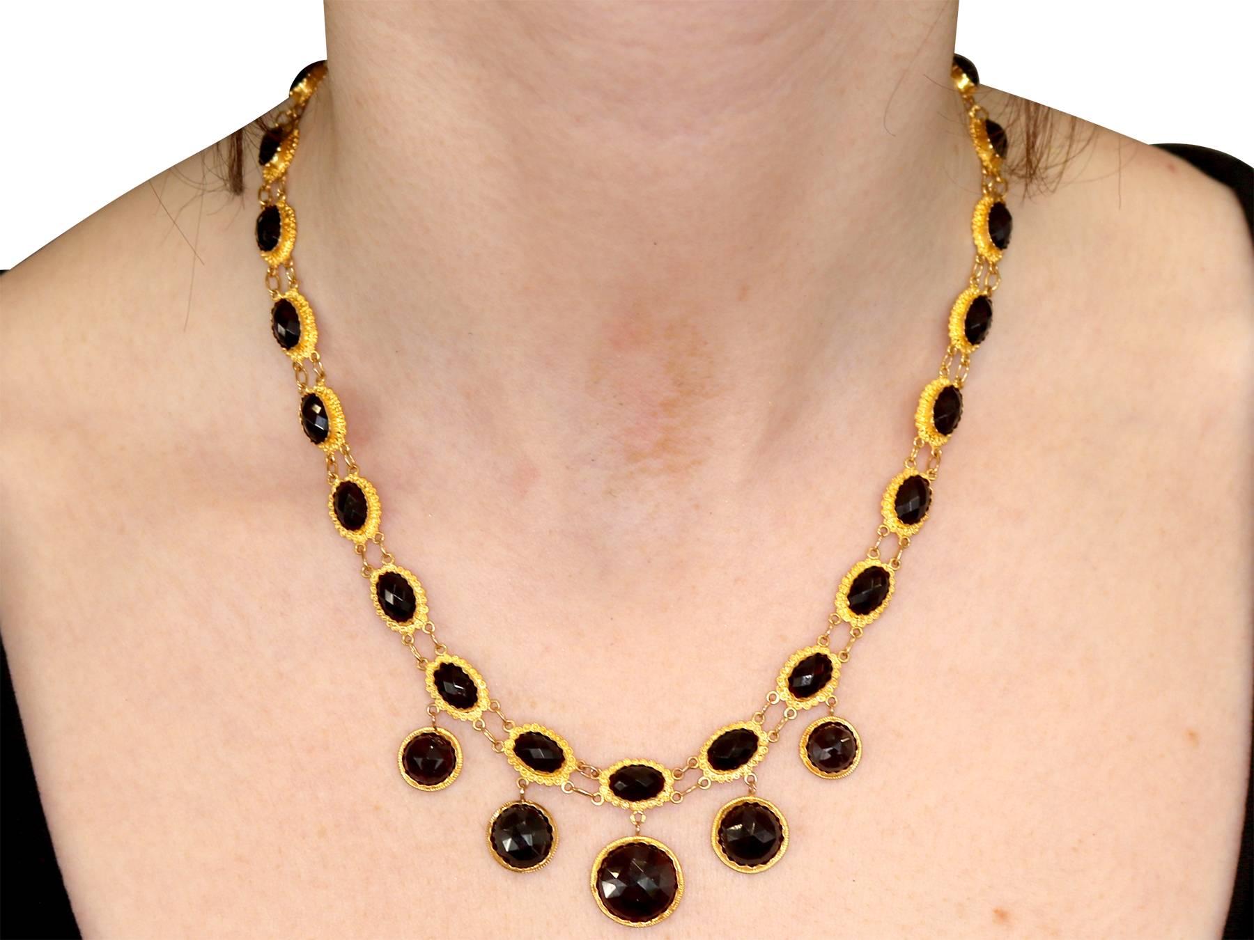 1880s Victorian 49.53 Carat Garnet and Yellow Gold Necklace 4