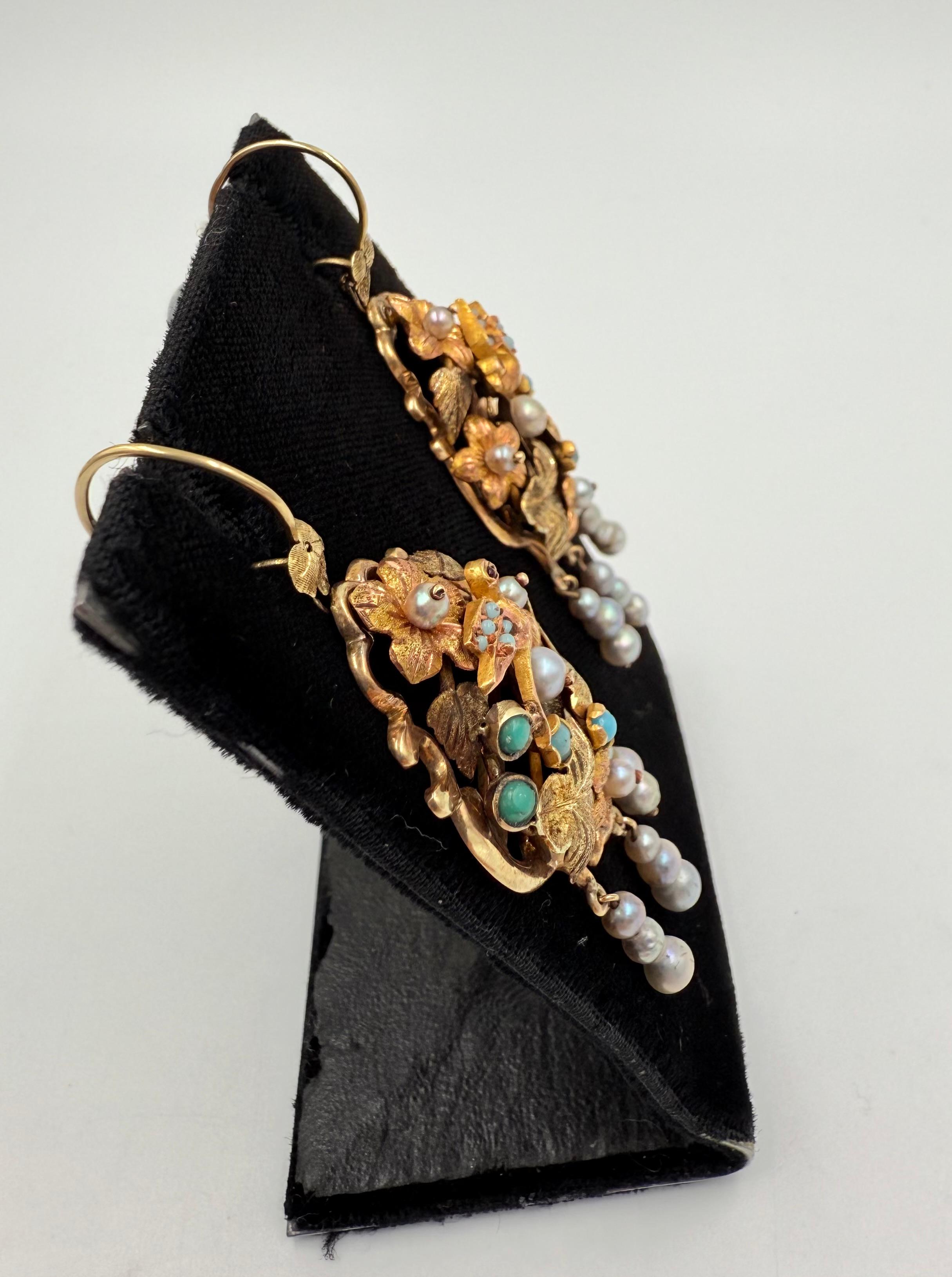 Women's or Men's 1880s Victorian Tri Color Gold Dangling Earrings For Sale