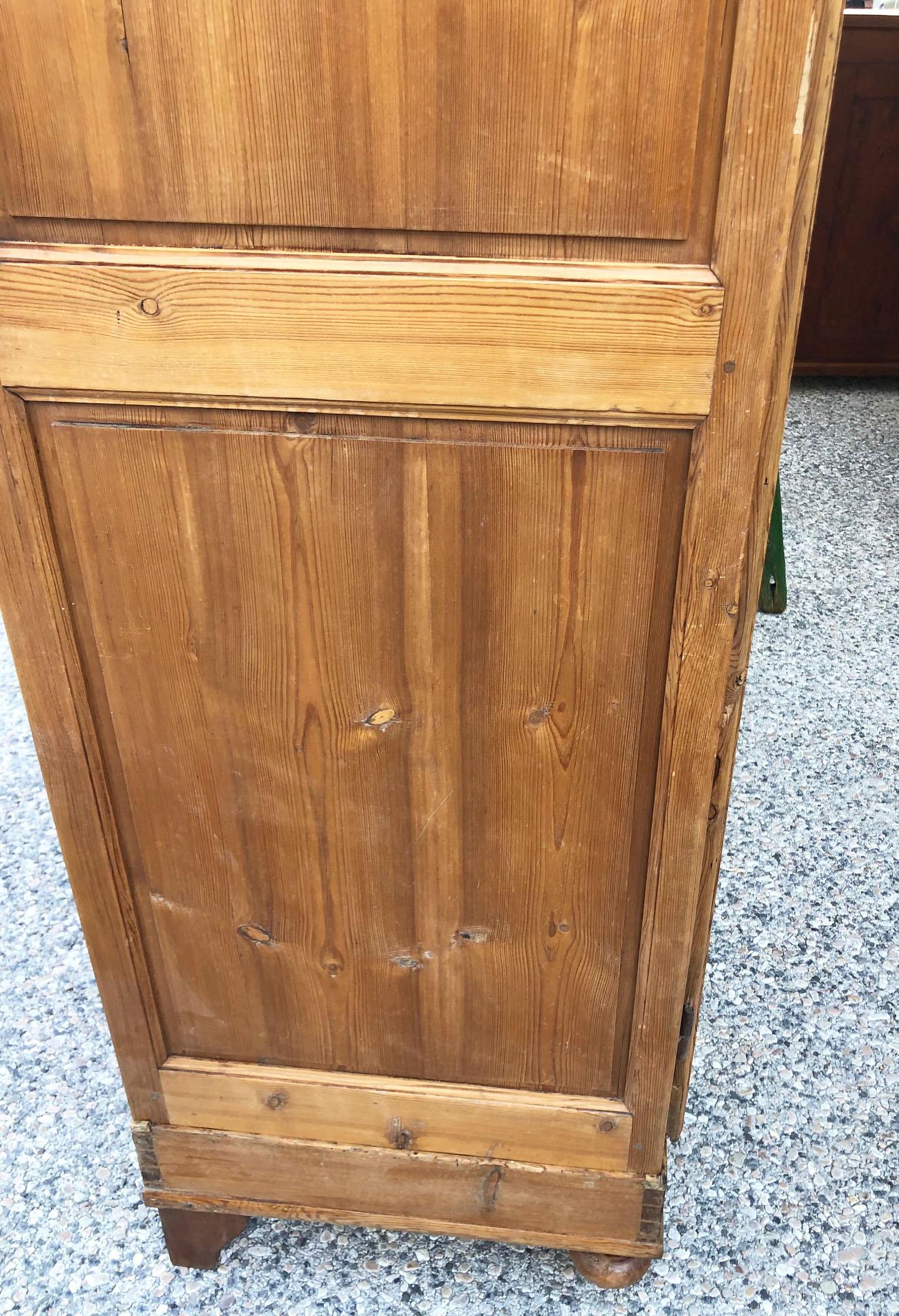 1880s Wardrobe Tuscan Fir with Two Doors Natural Color One Drawer In Good Condition In Buggiano, IT
