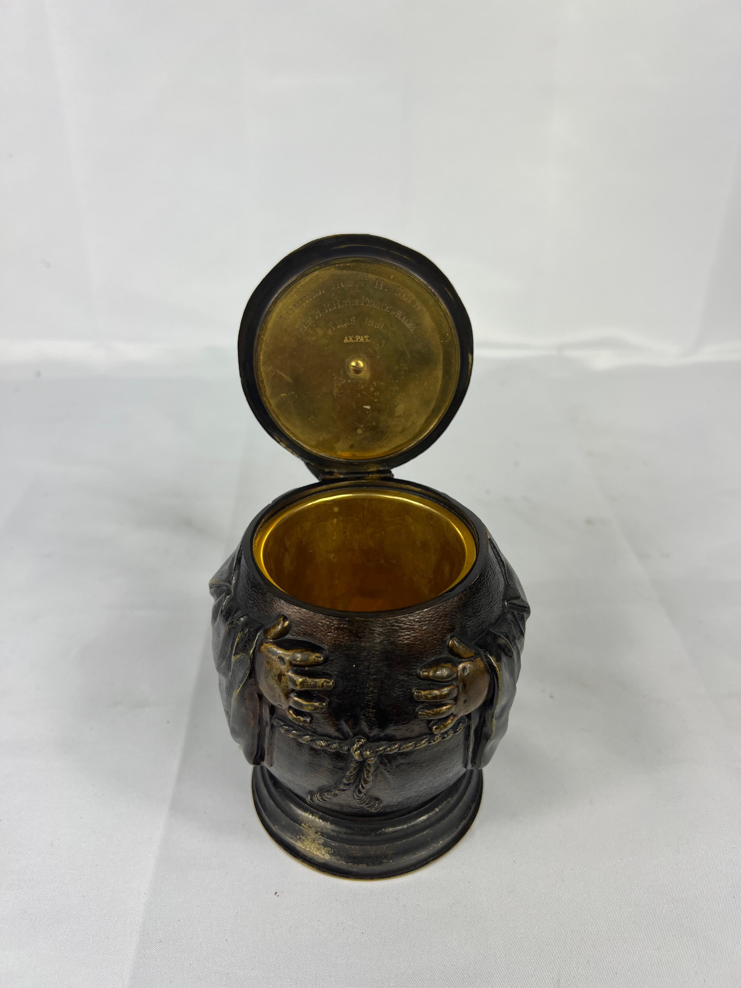 Bronzo 1881 Edoardo VII Principe di Galles calamaio e umidificatore in bronzo Admiral Henry Glyn in vendita
