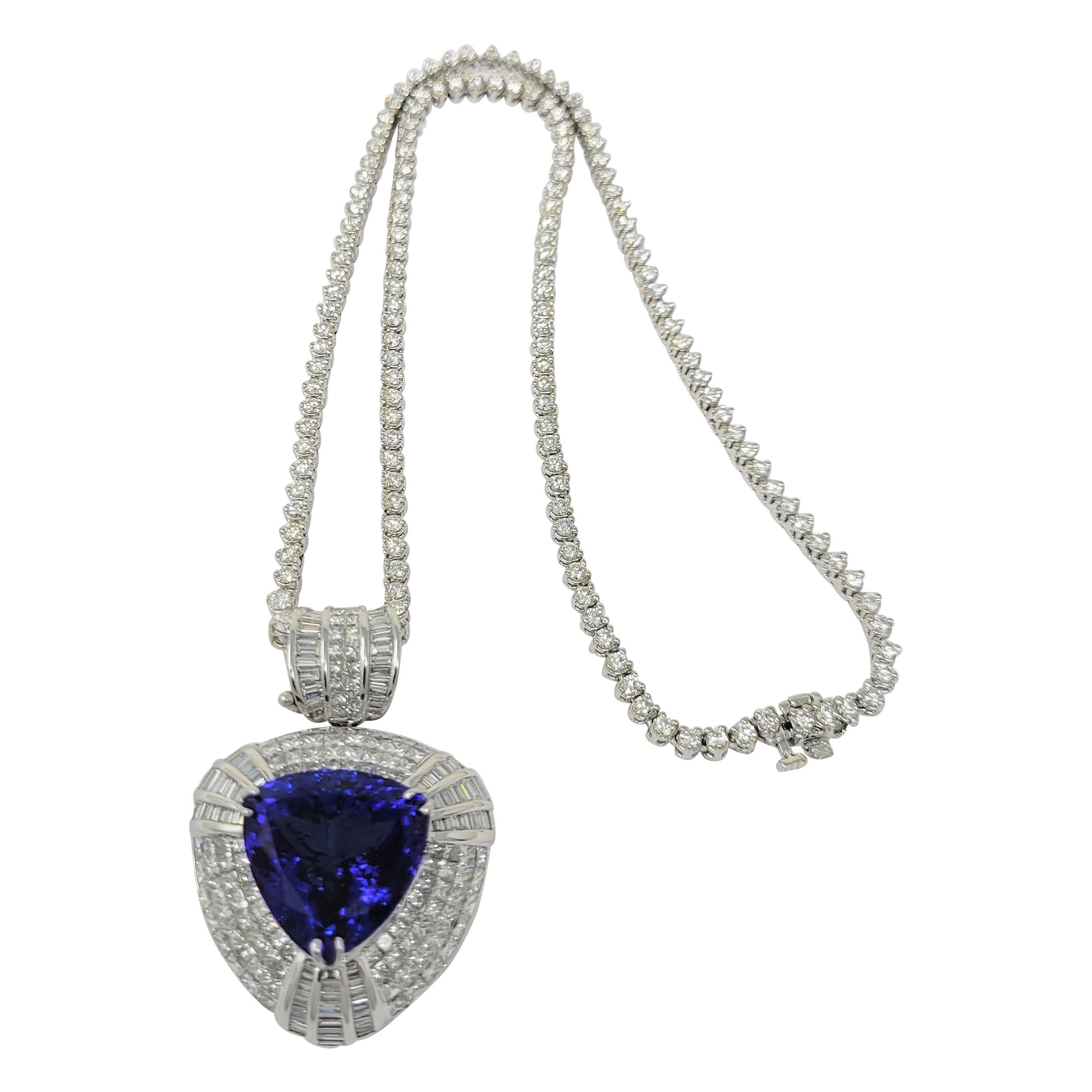18.82 Carat Tanzanite and Straight Line Diamond Necklace For Sale