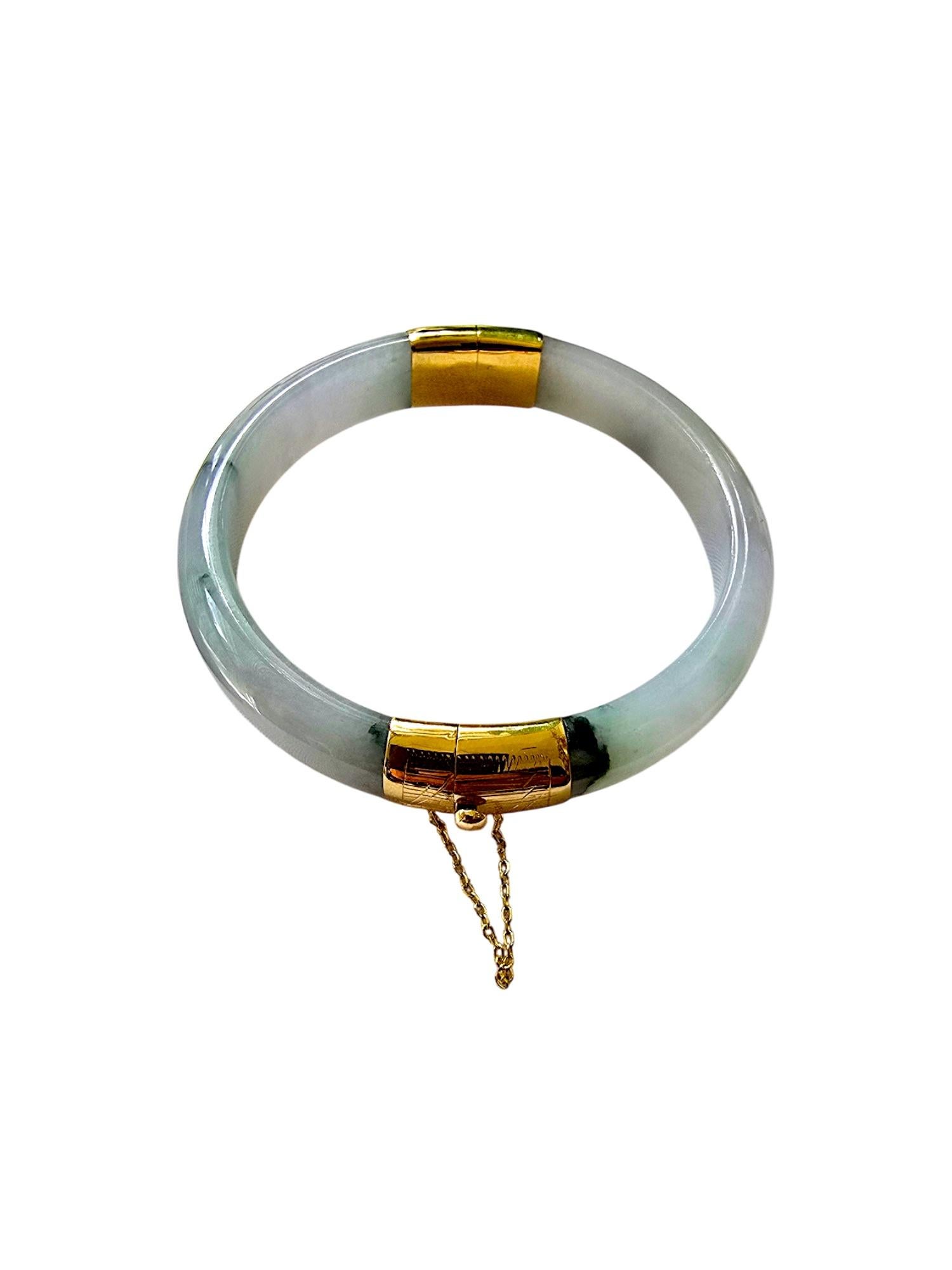 1884 Viceroy's Elliptical Burmese A-Jade Bangle Bracelet (with 14K Yellow Gold) For Sale 12